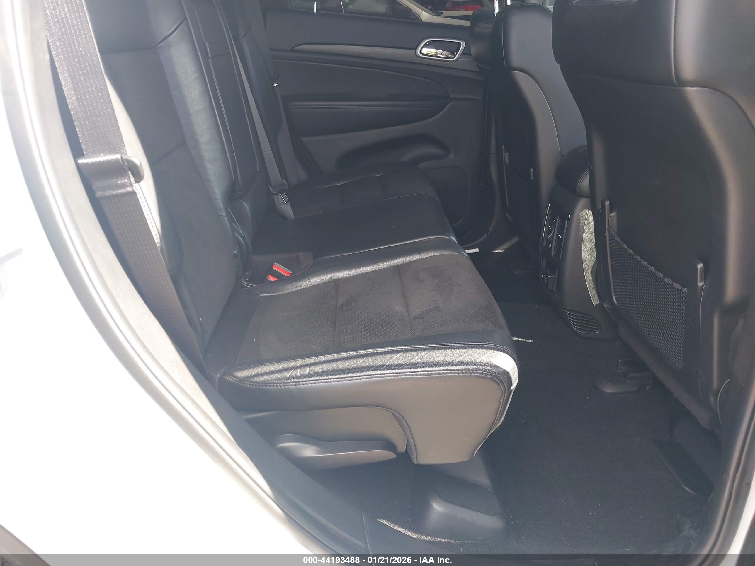 JEEP GRAND image 8