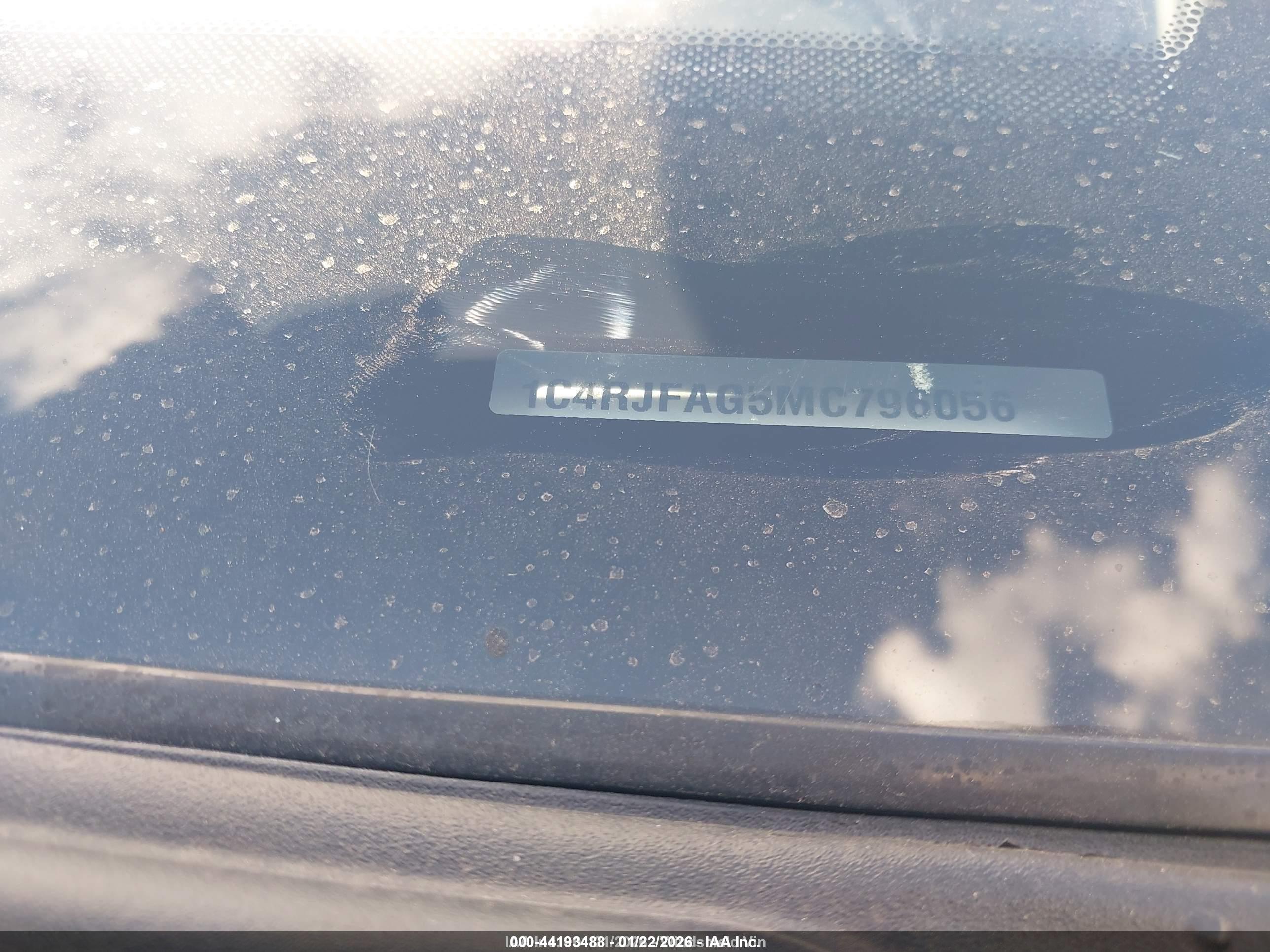 JEEP GRAND image 9