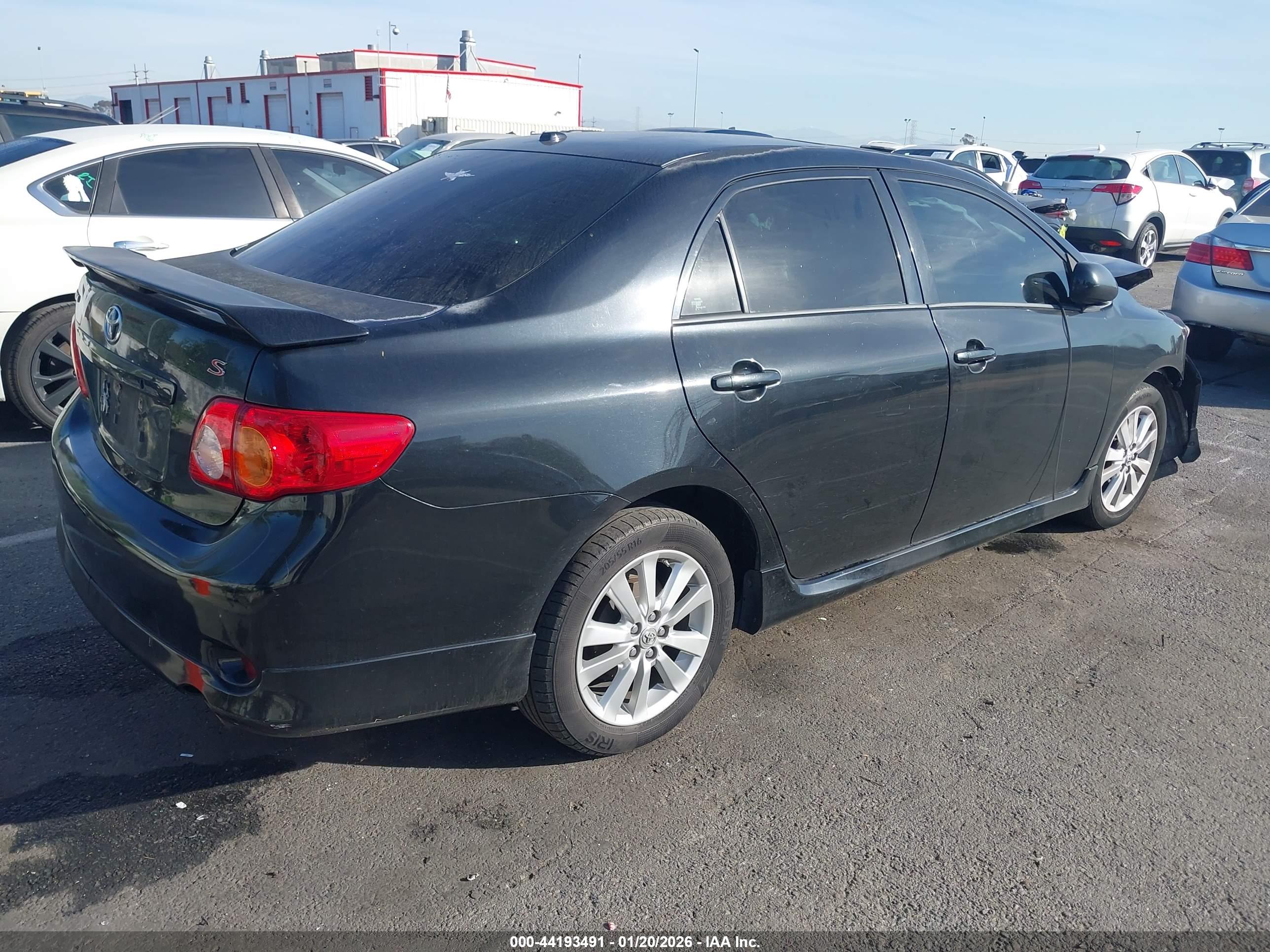 TOYOTA COROLLA image 4