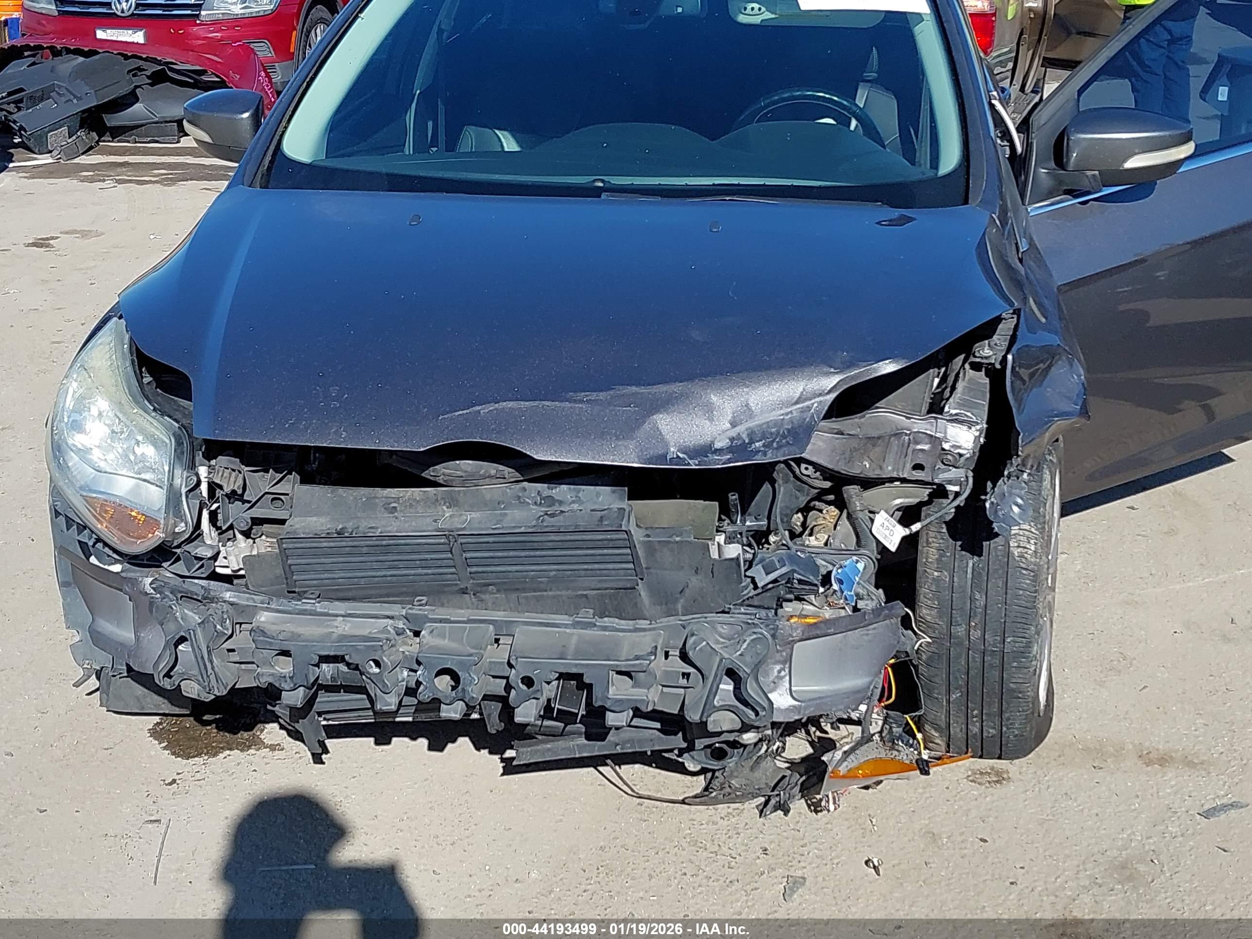 FORD FOCUS image 6