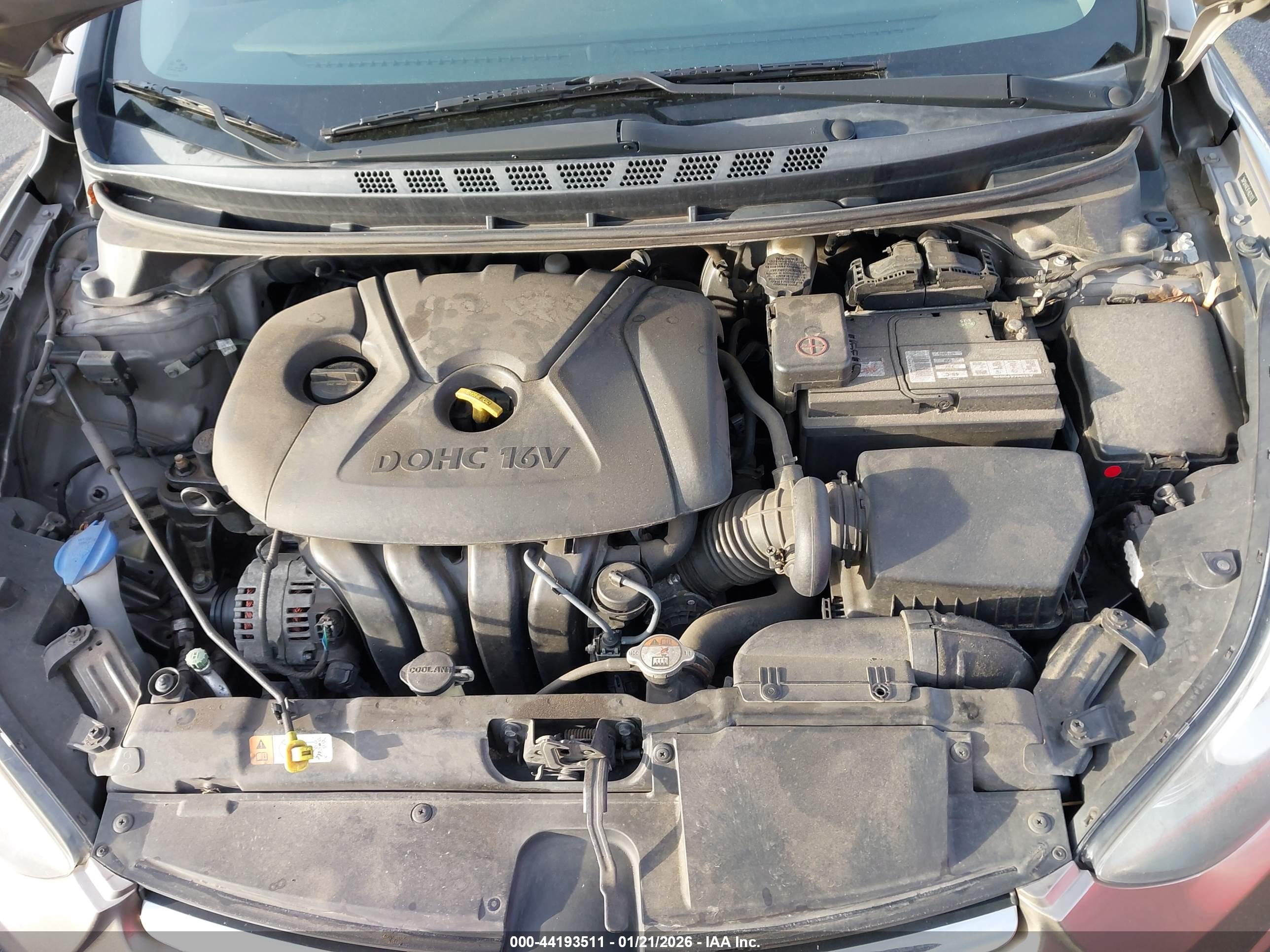 HYUNDAI ELANTRA image 10