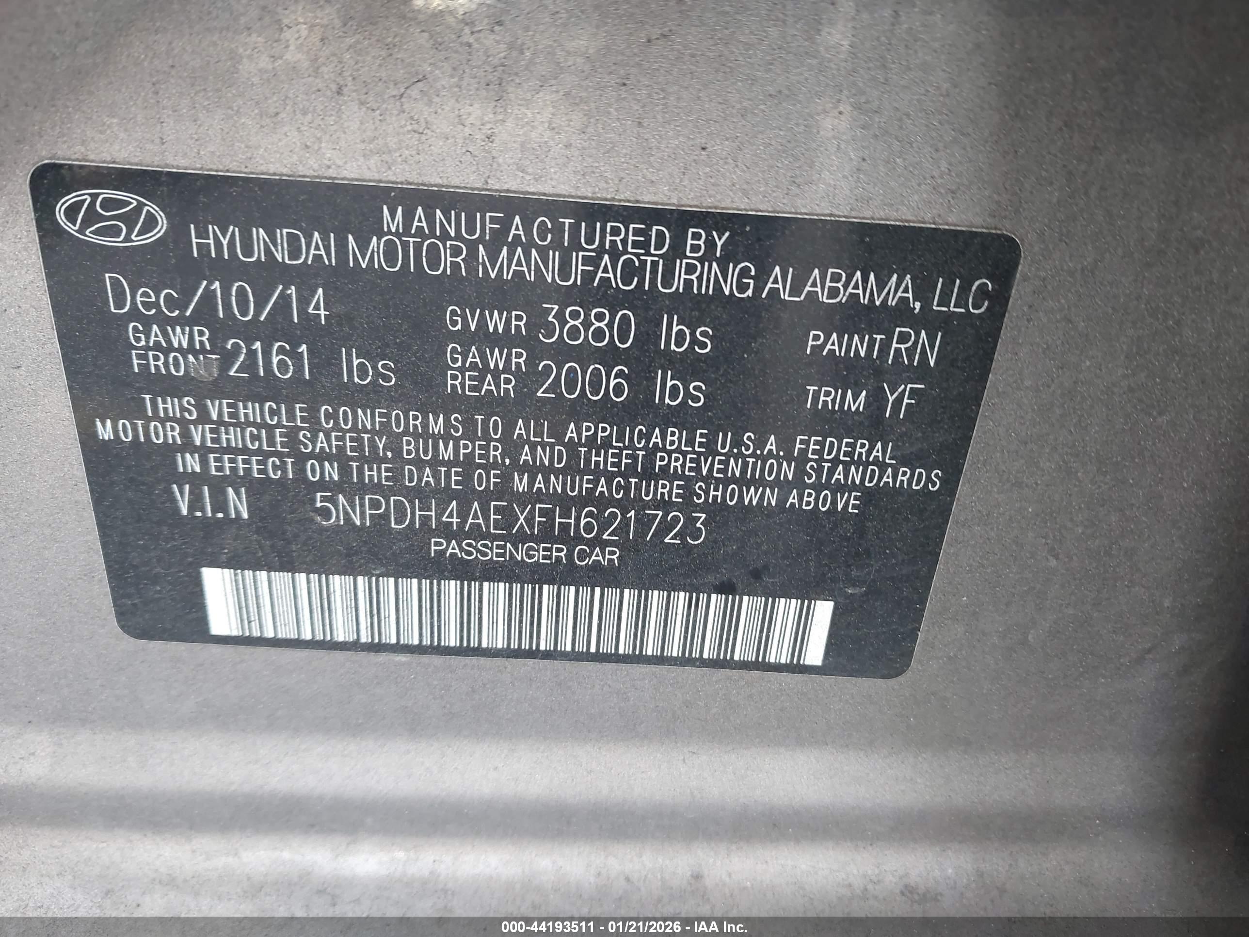 HYUNDAI ELANTRA image 9