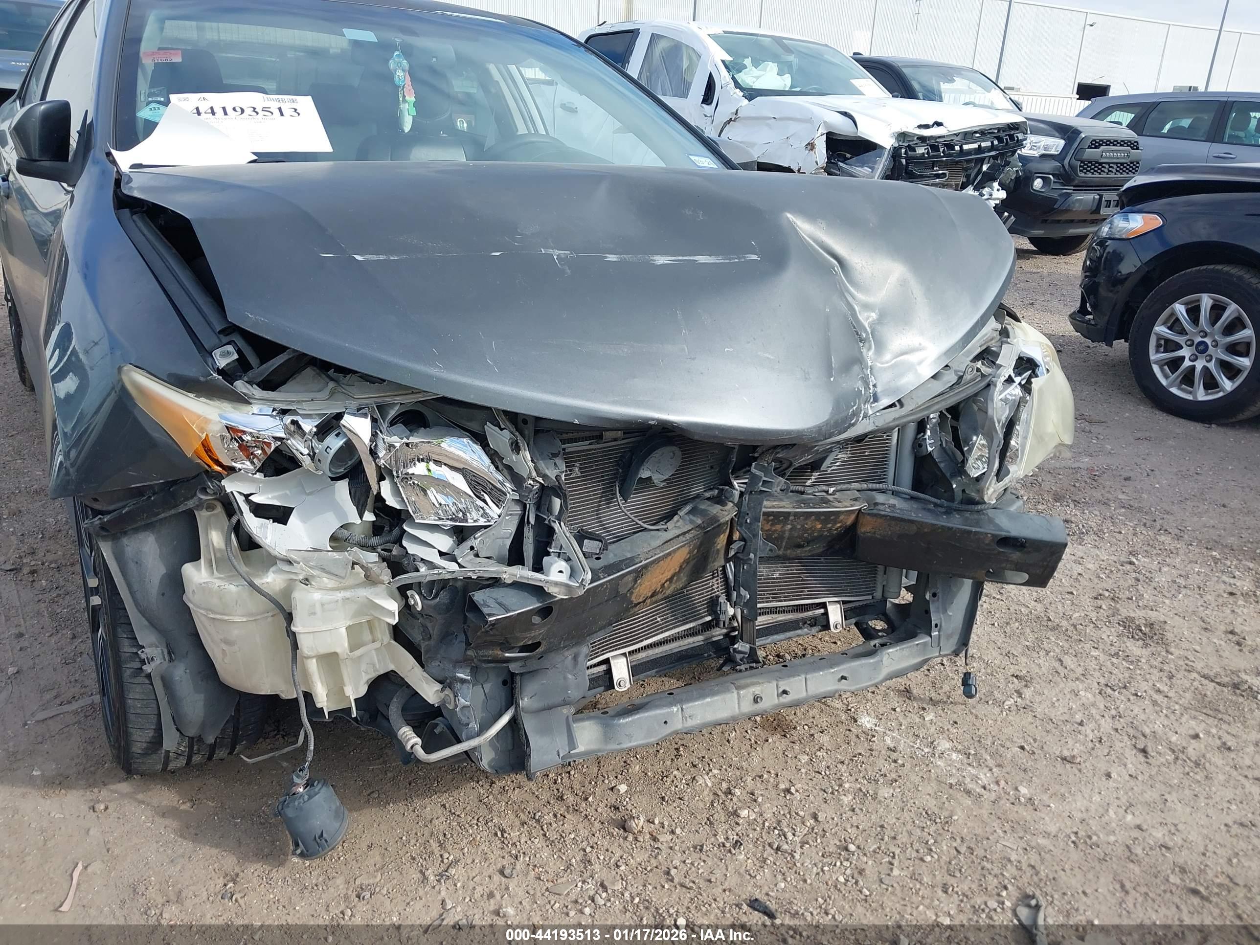 TOYOTA CAMRY image 6