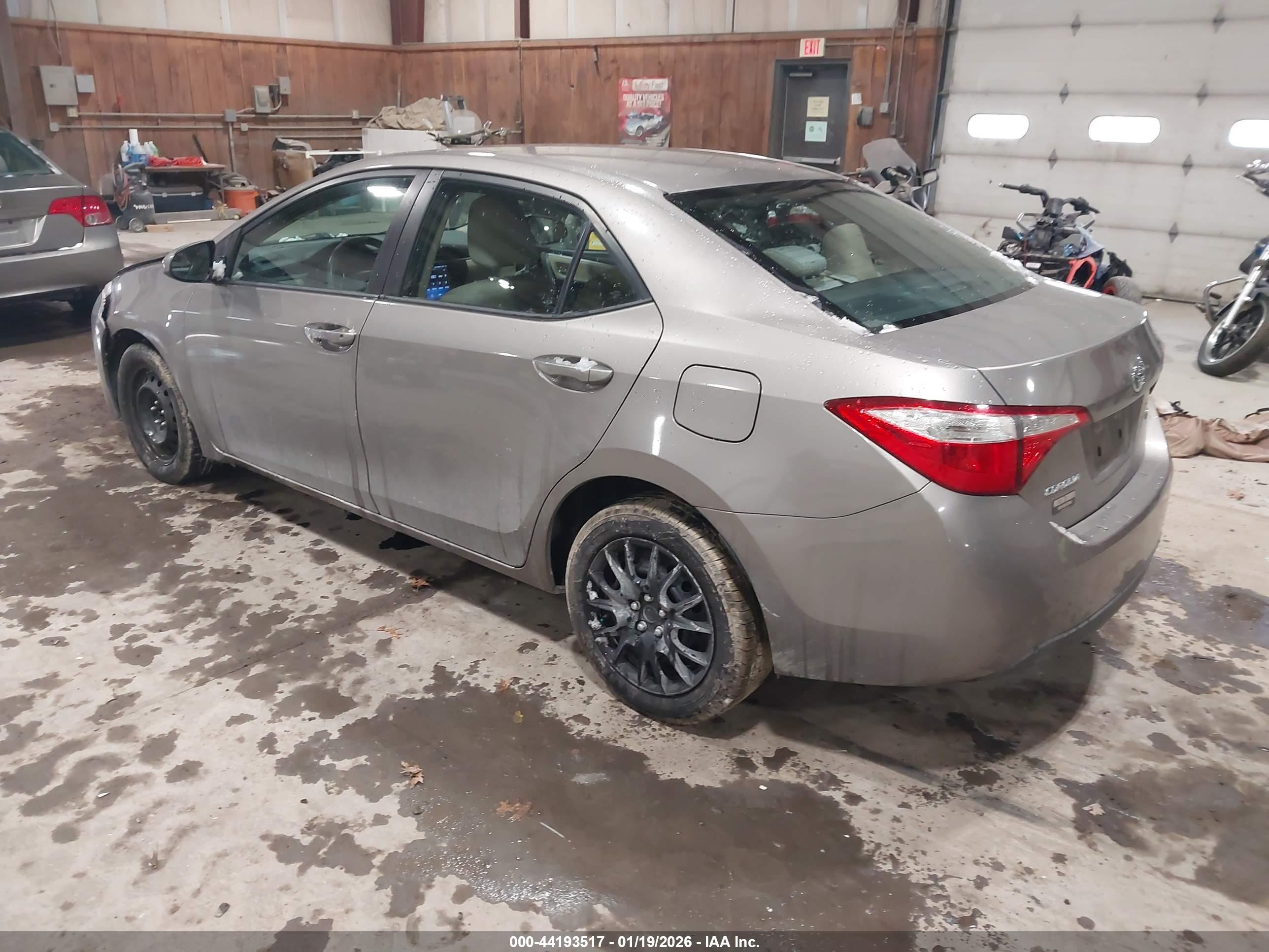 TOYOTA COROLLA image 3