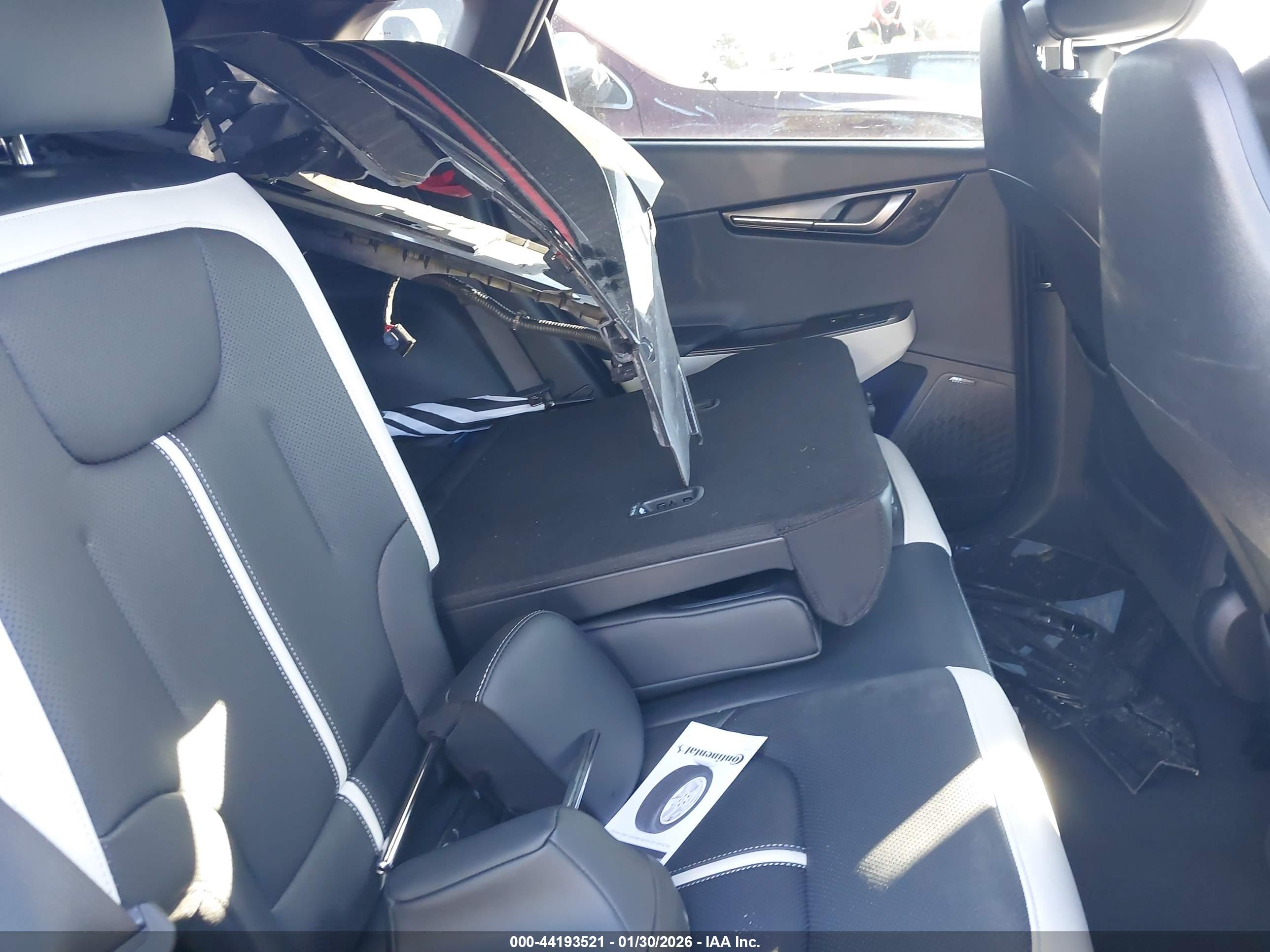 KIA EV6 image 8