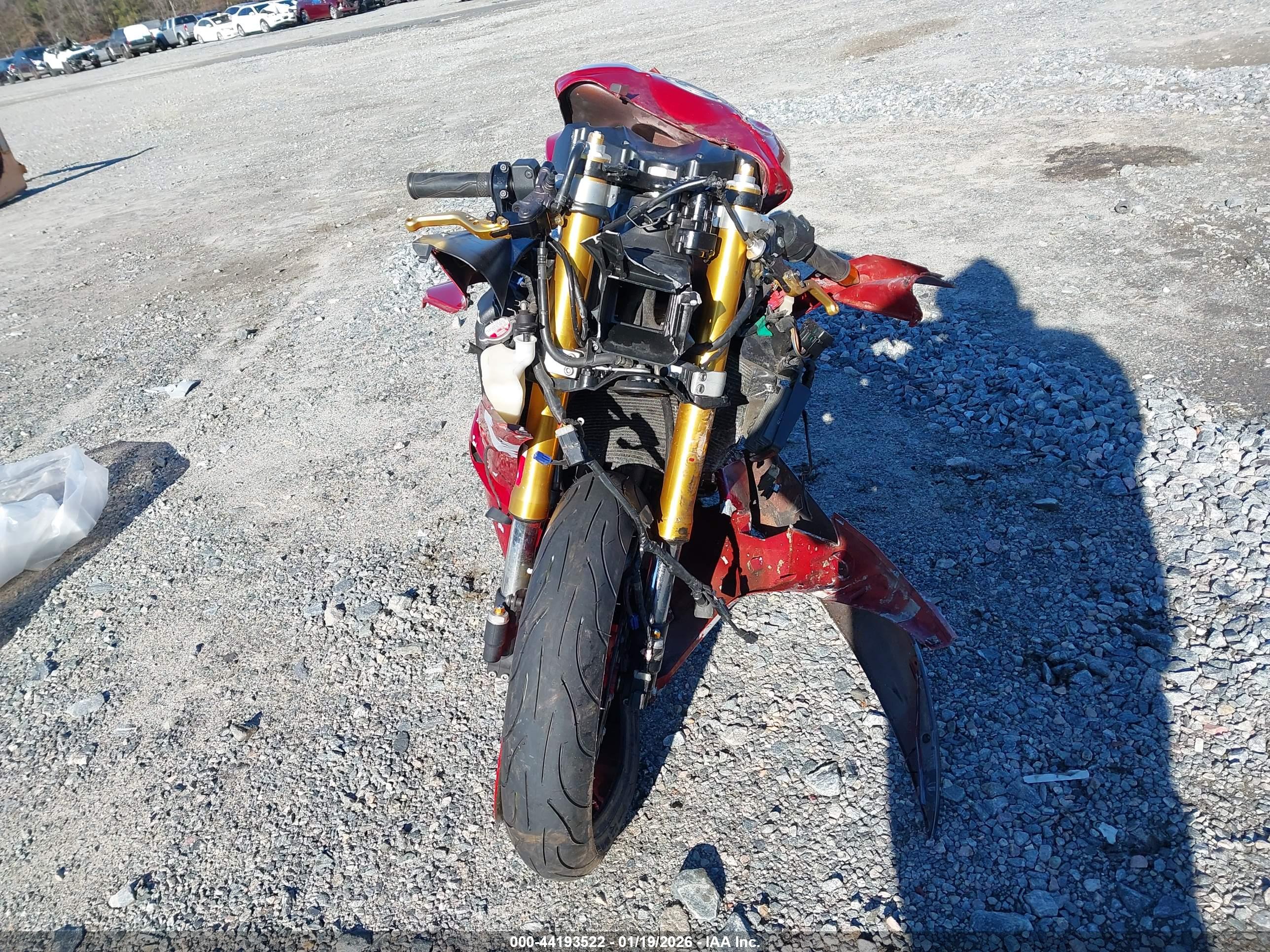 YAMAHA YZFR6 image 5