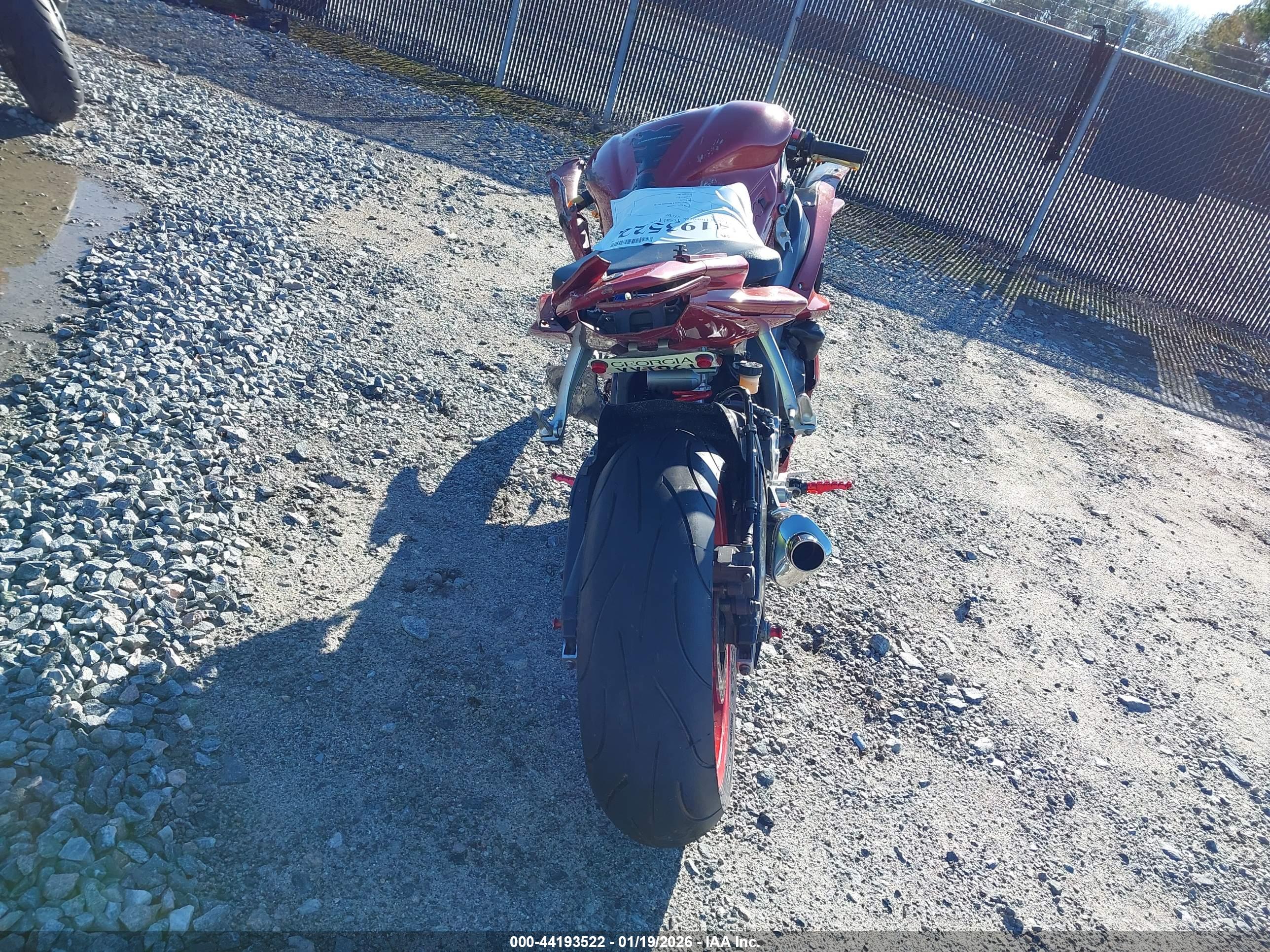 YAMAHA YZFR6 image 6