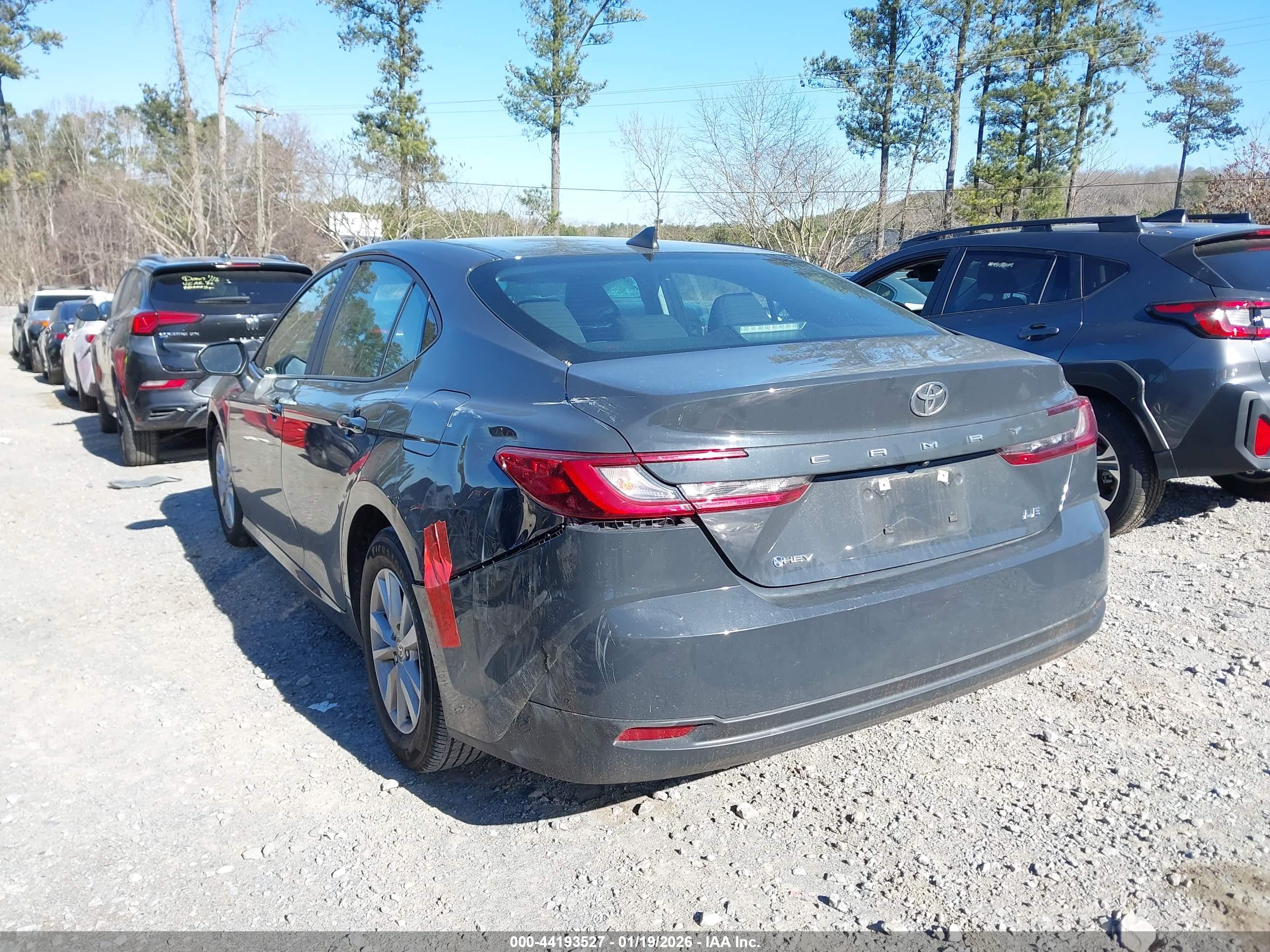TOYOTA CAMRY image 3