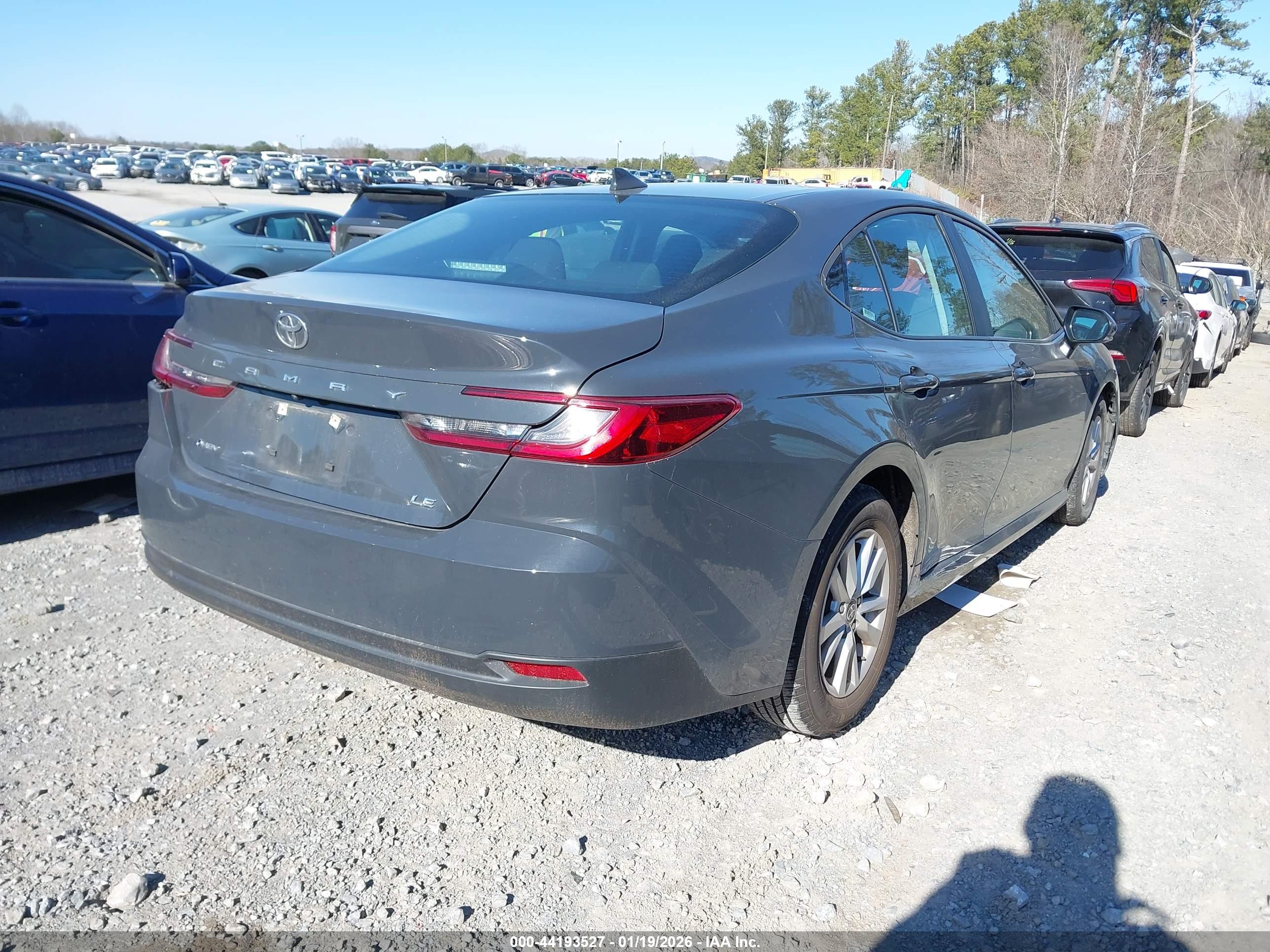 TOYOTA CAMRY image 4