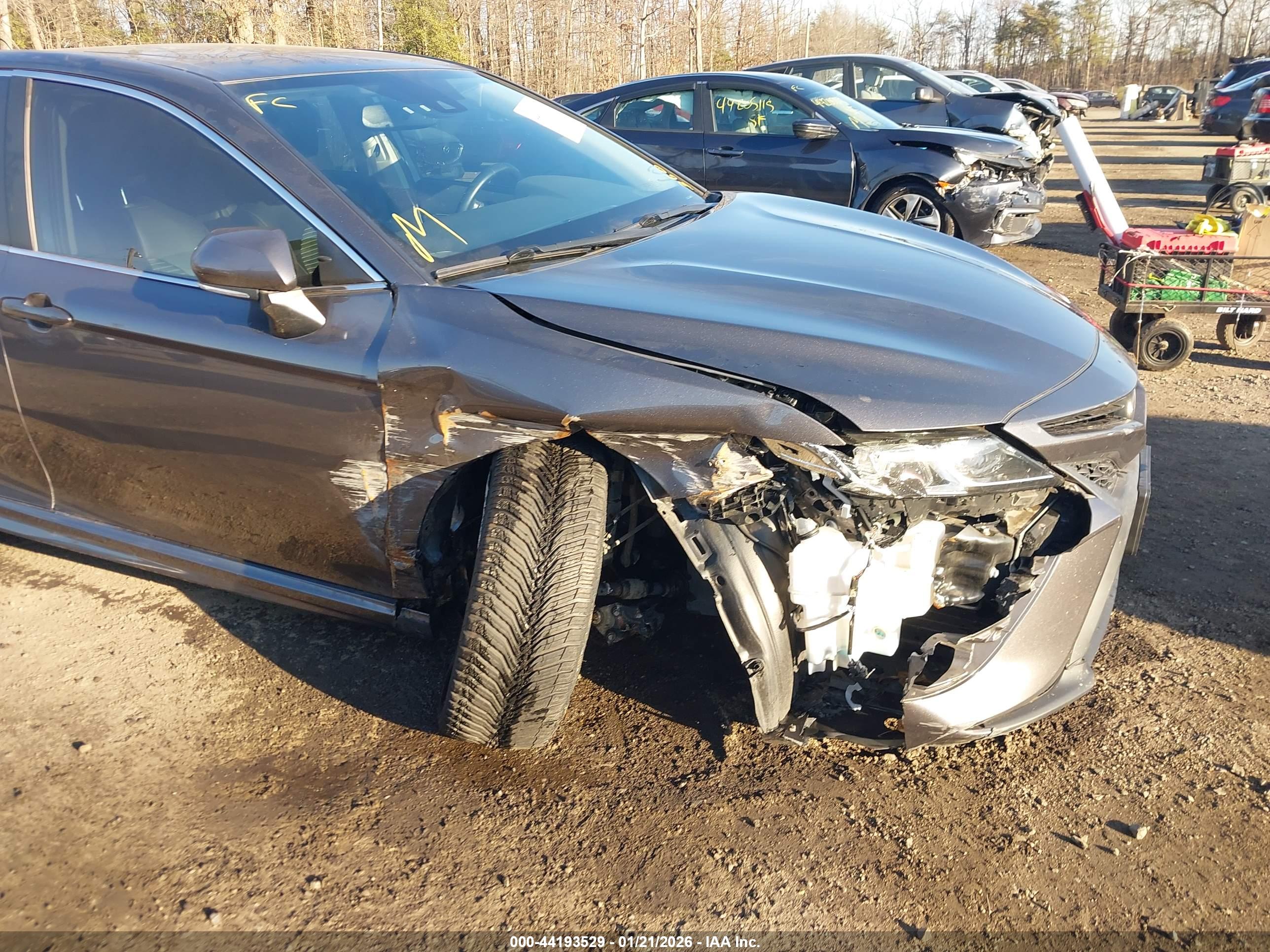 TOYOTA CAMRY image 6