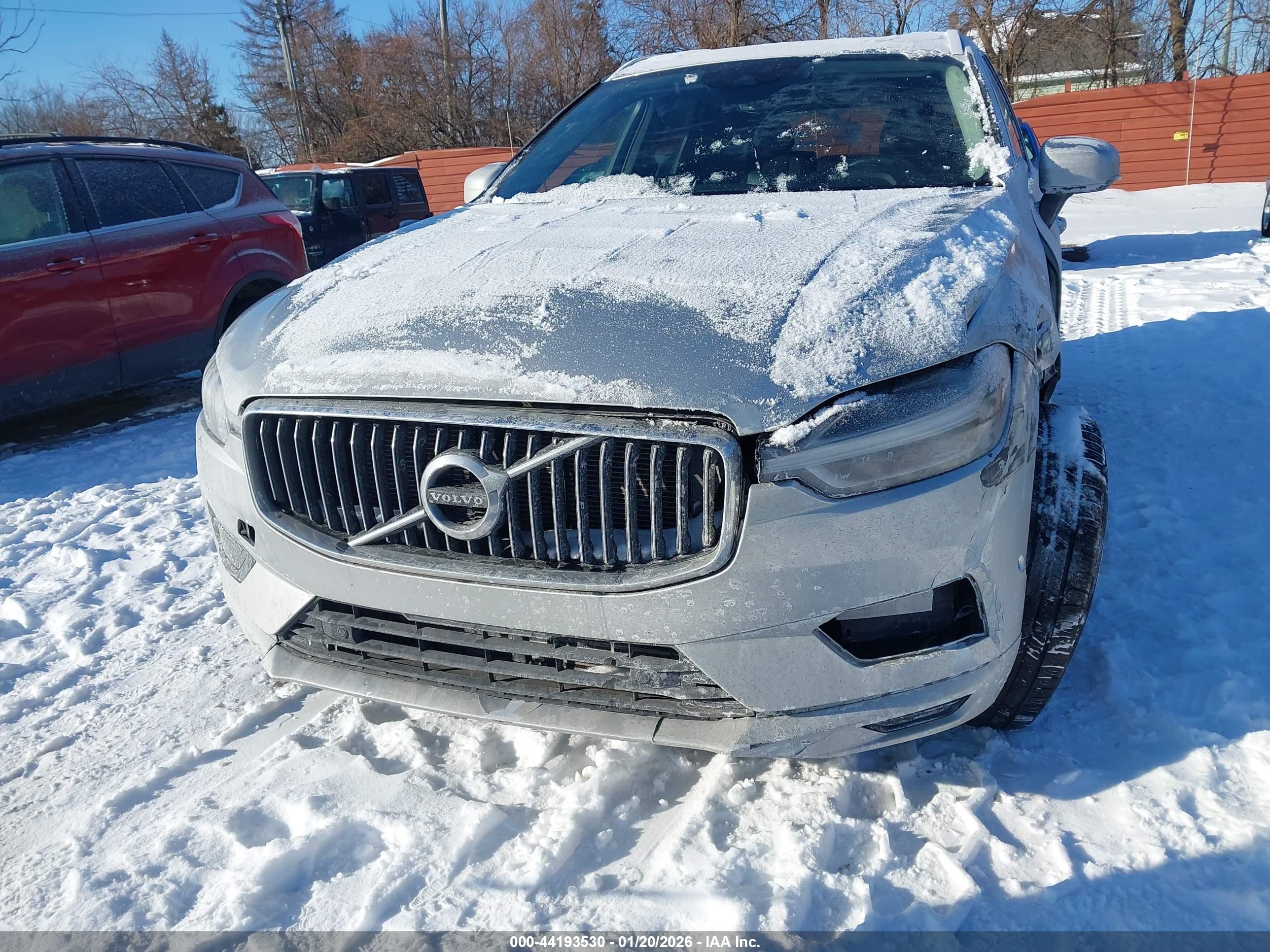 VOLVO XC60 image 6
