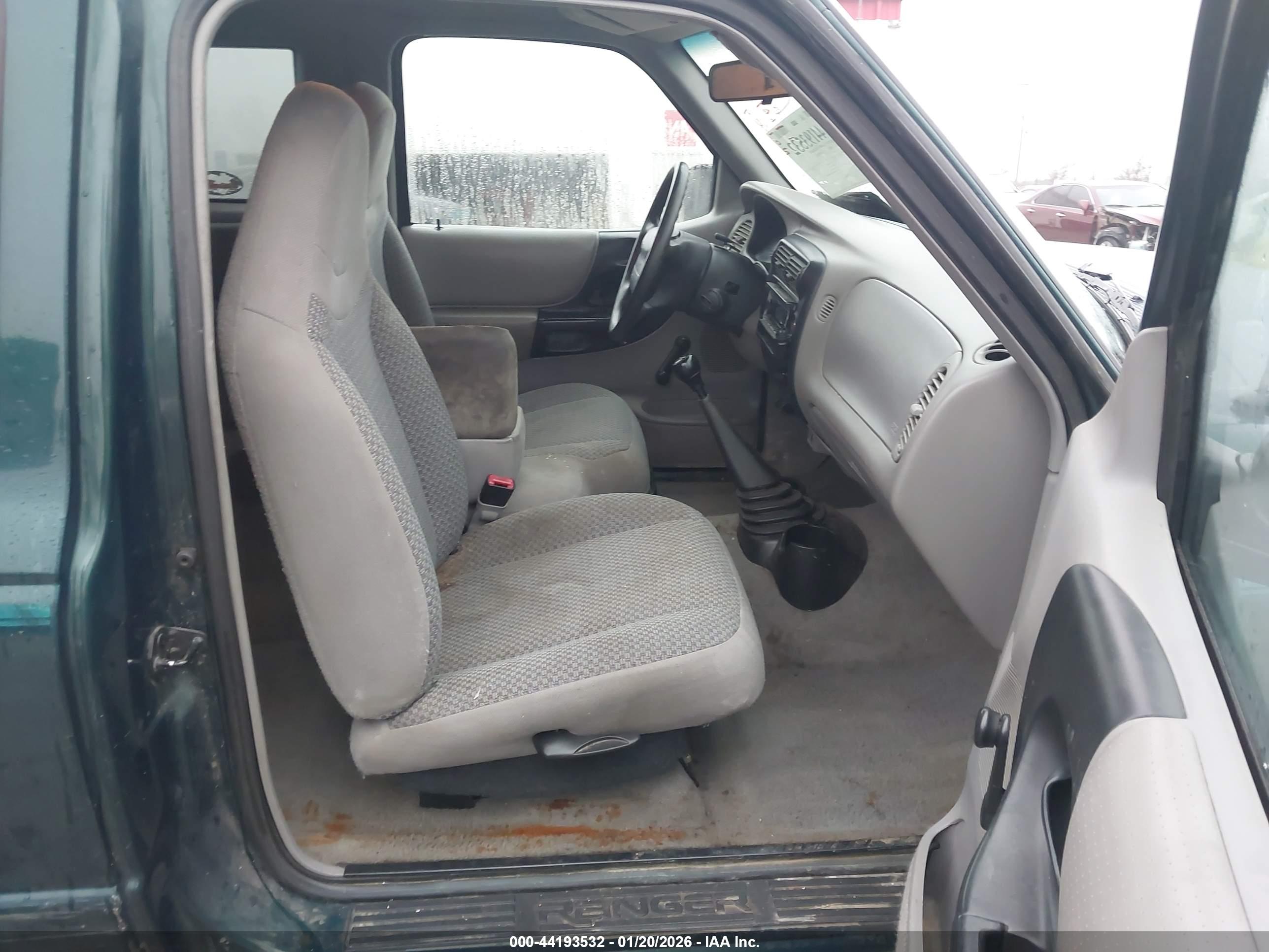 FORD RANGER image 5