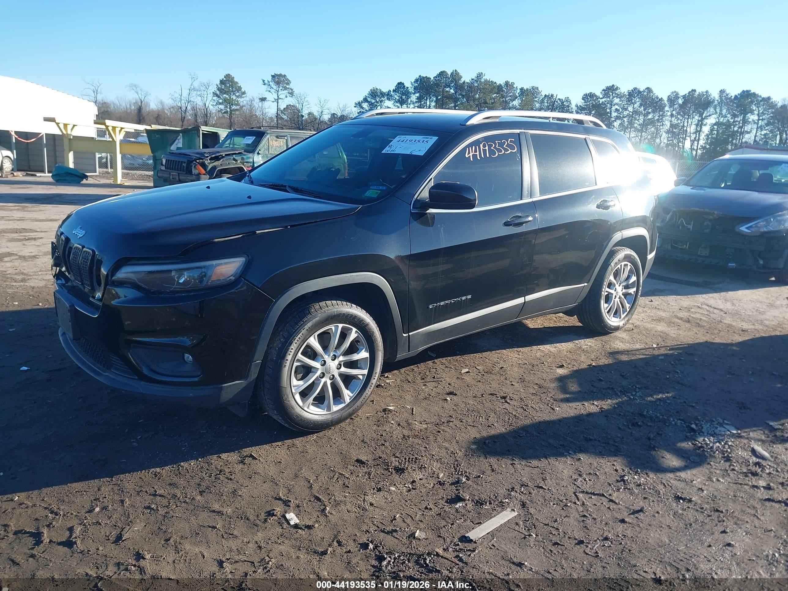 JEEP CHEROKEE image 2