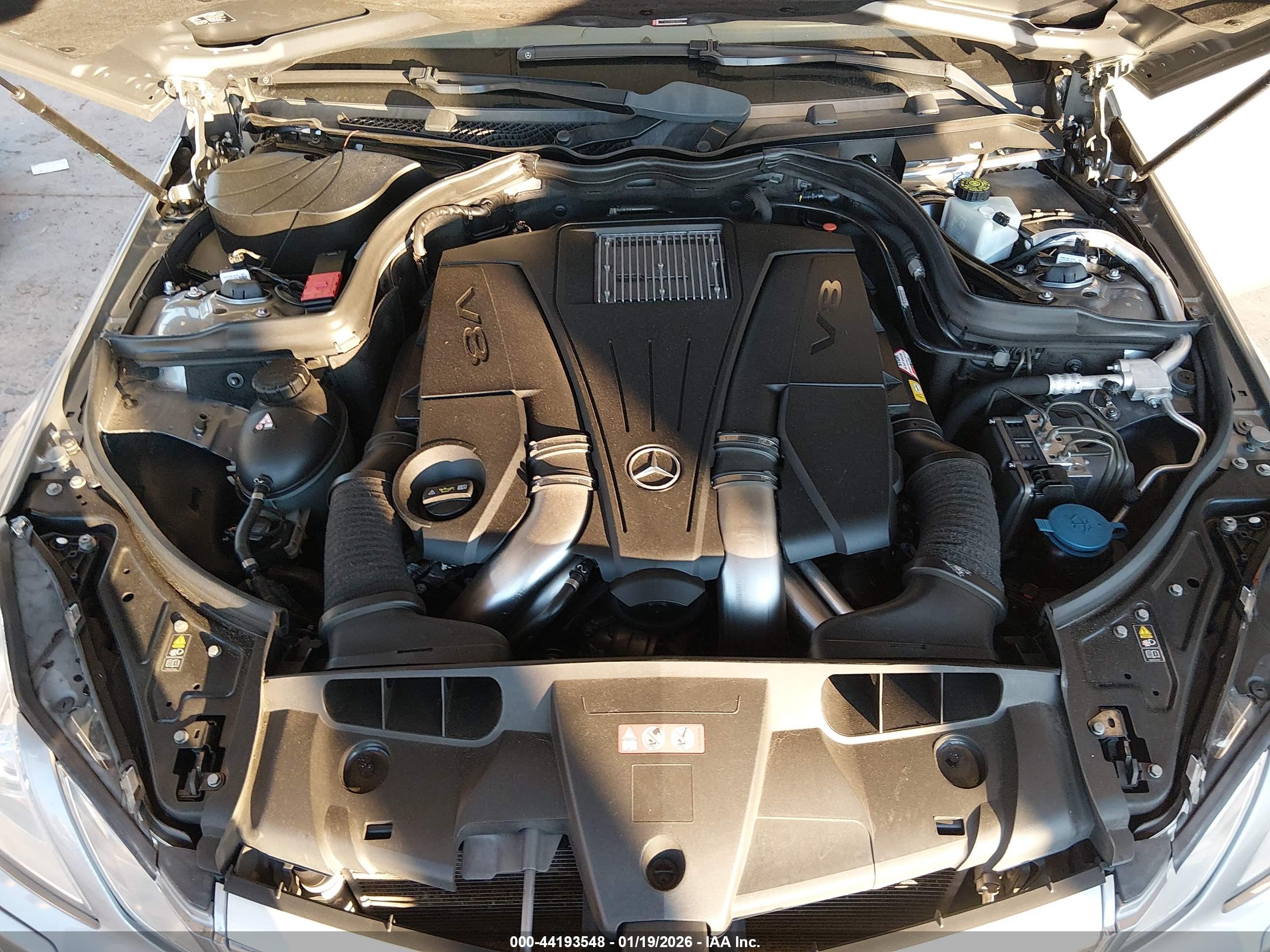 MERCEDES-BENZ E image 10