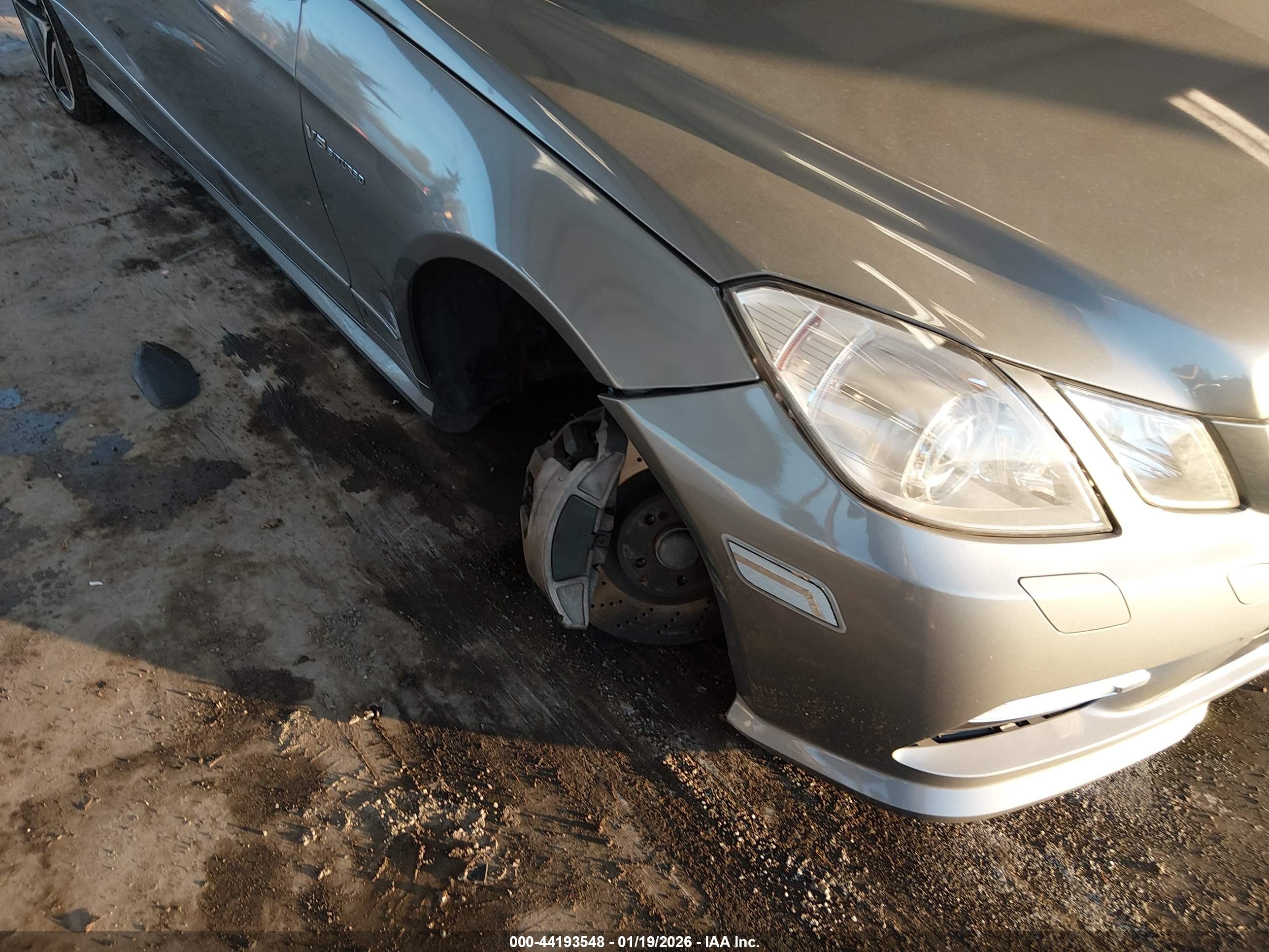 MERCEDES-BENZ E image 6