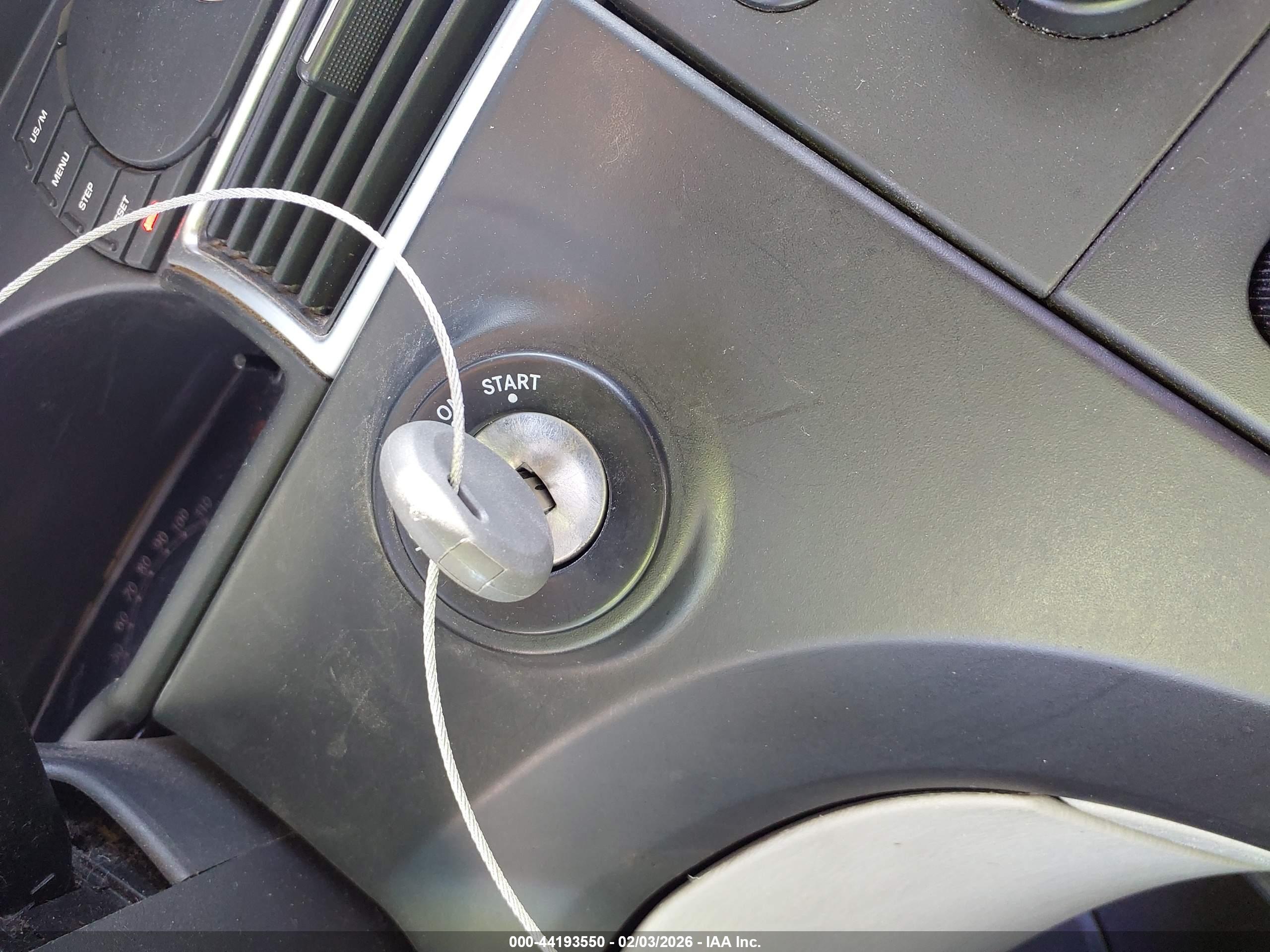 CHRYSLER PACIFICA image 11