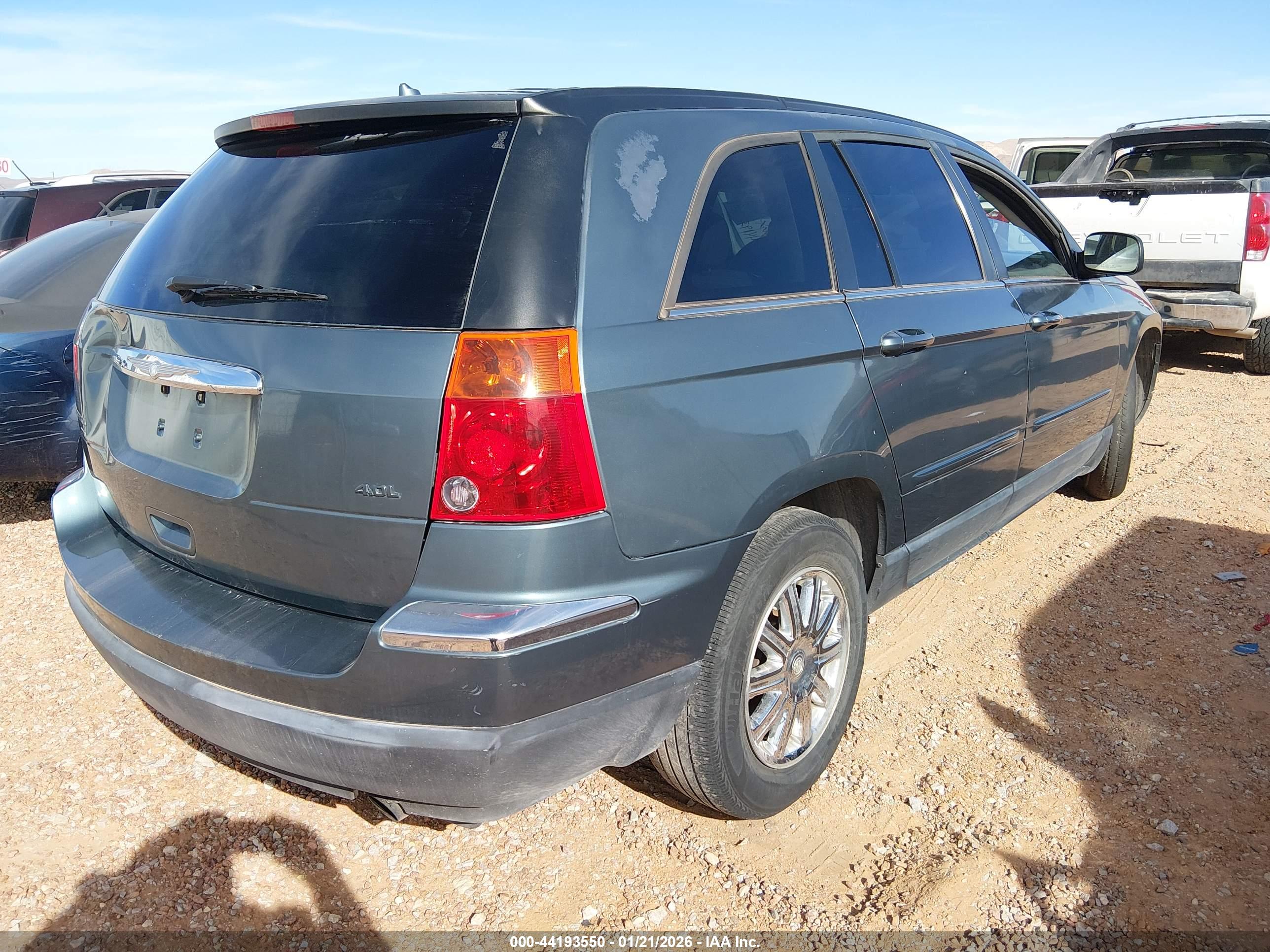 CHRYSLER PACIFICA image 4