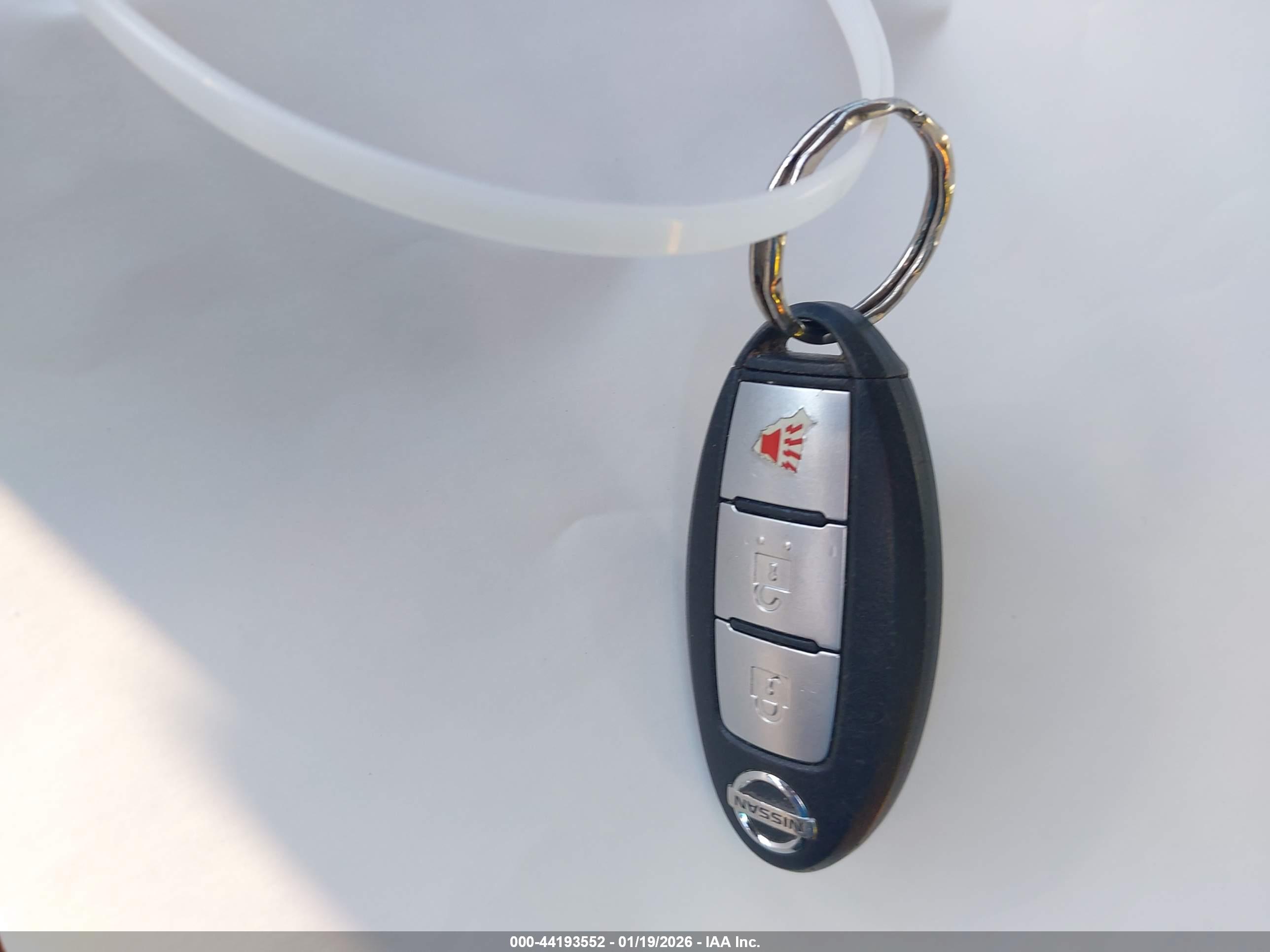NISSAN ROGUE image 11