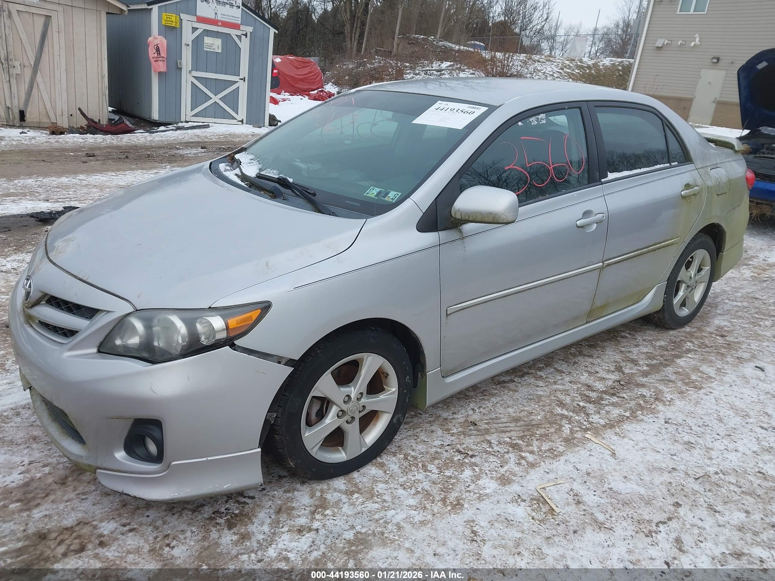 TOYOTA COROLLA image 2