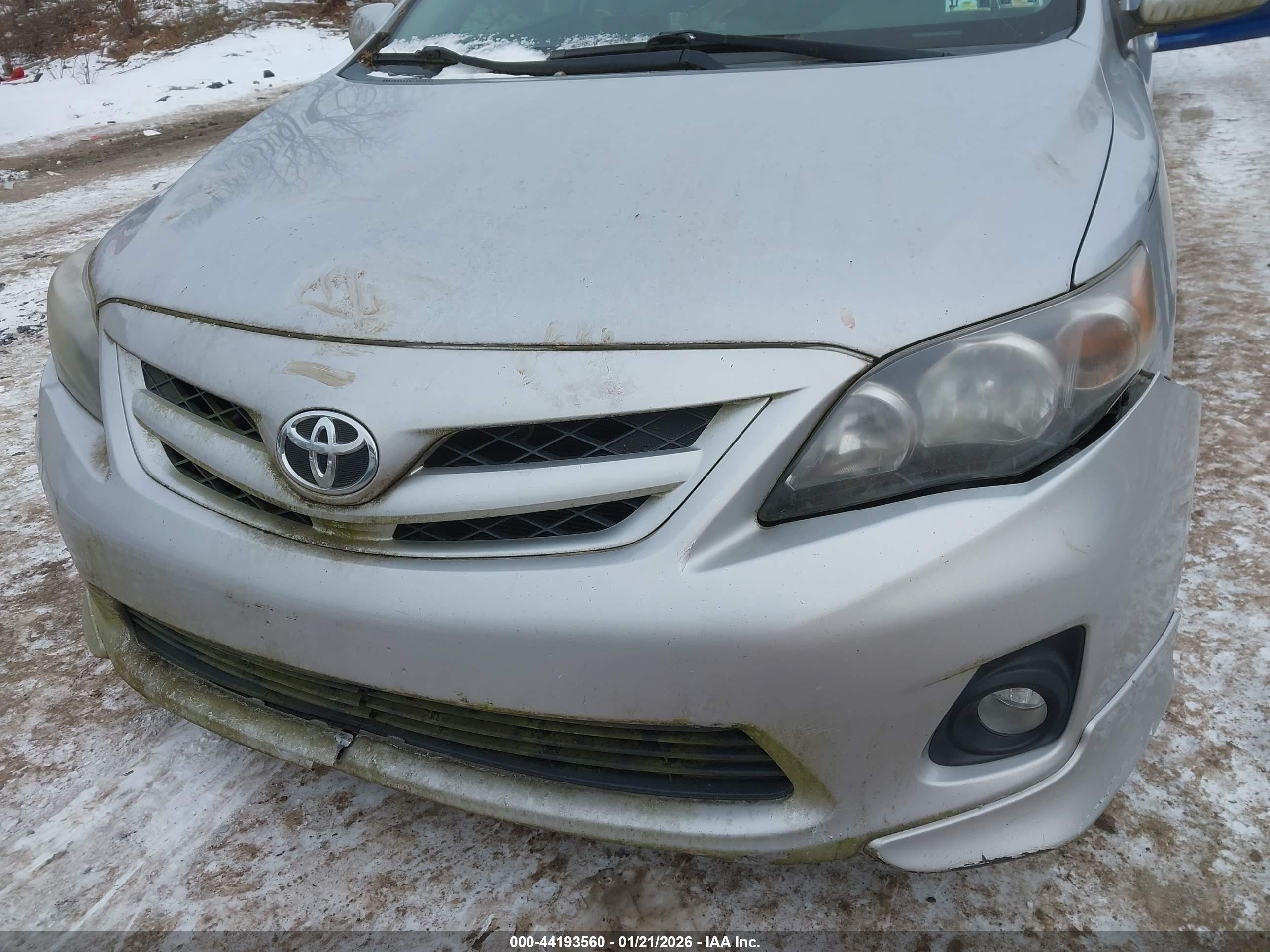 TOYOTA COROLLA image 6