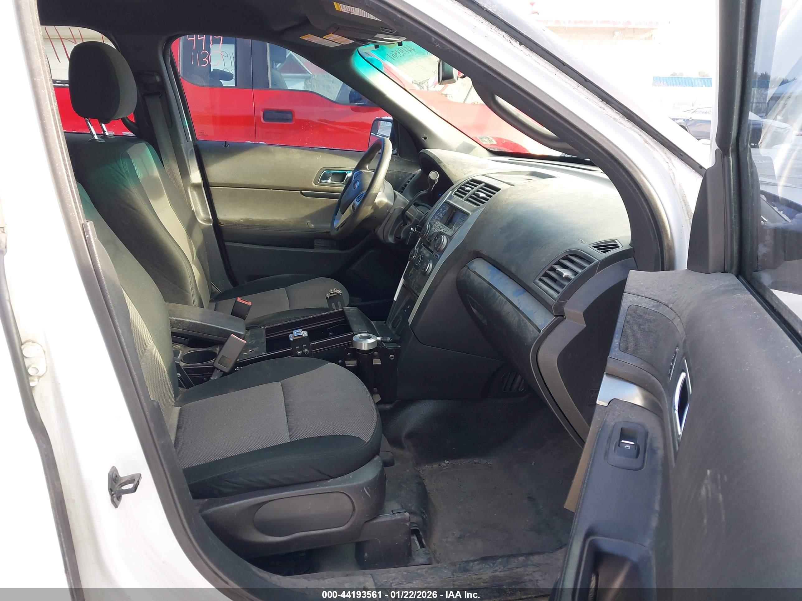 FORD UTILITY image 5