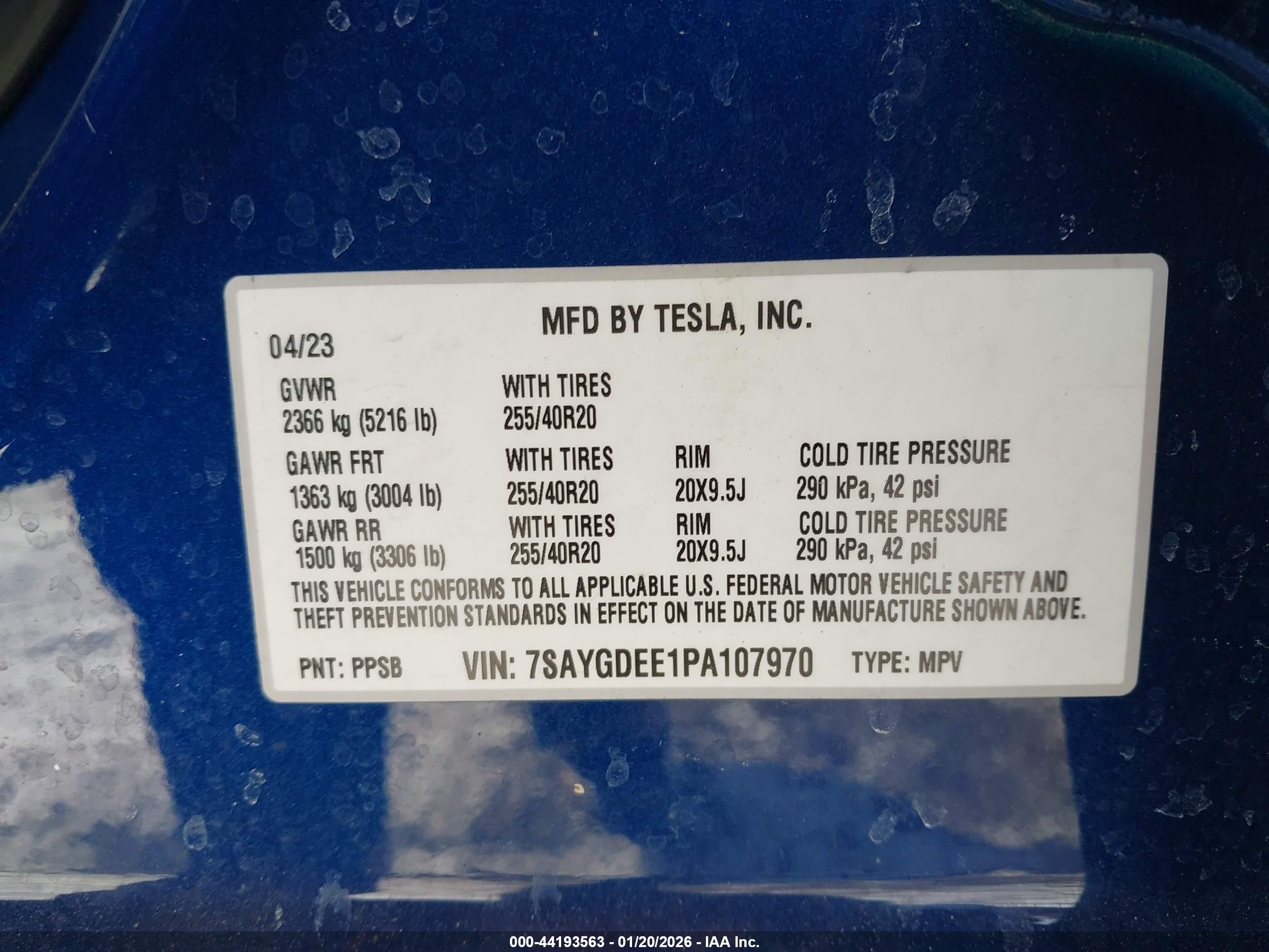 TESLA MODEL image 9