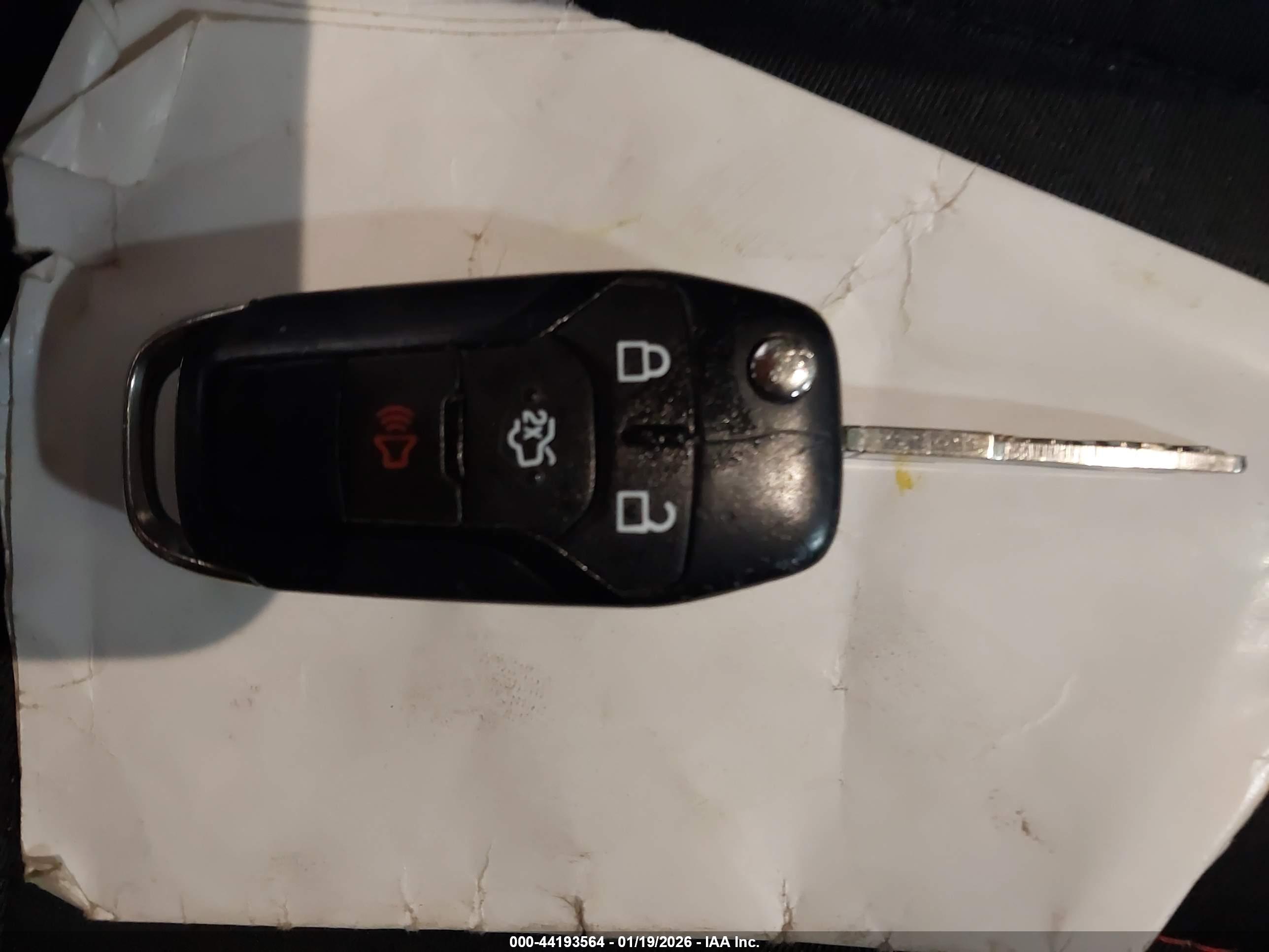 FORD FUSION image 11