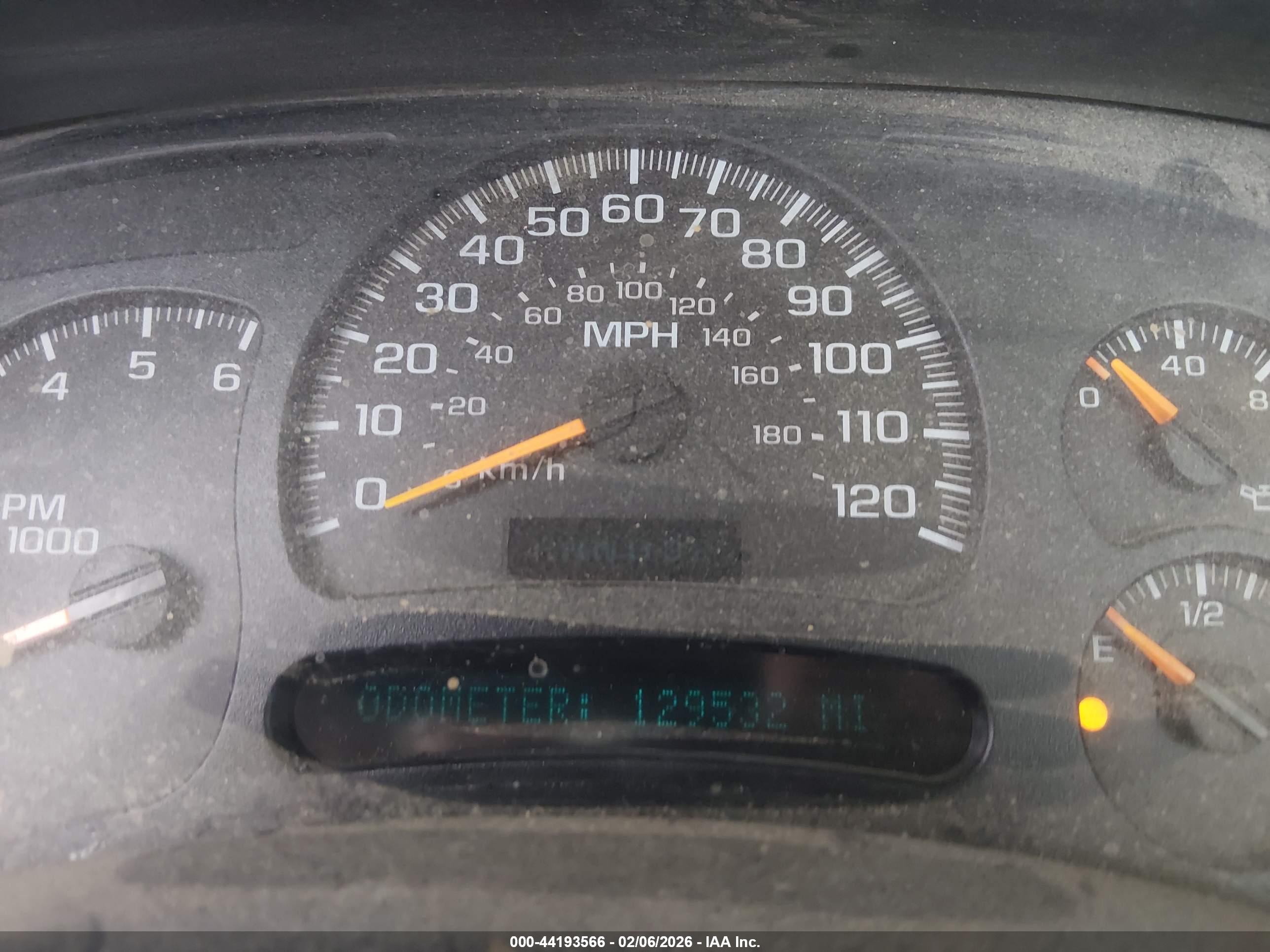 CHEVROLET SILVERADO image 7
