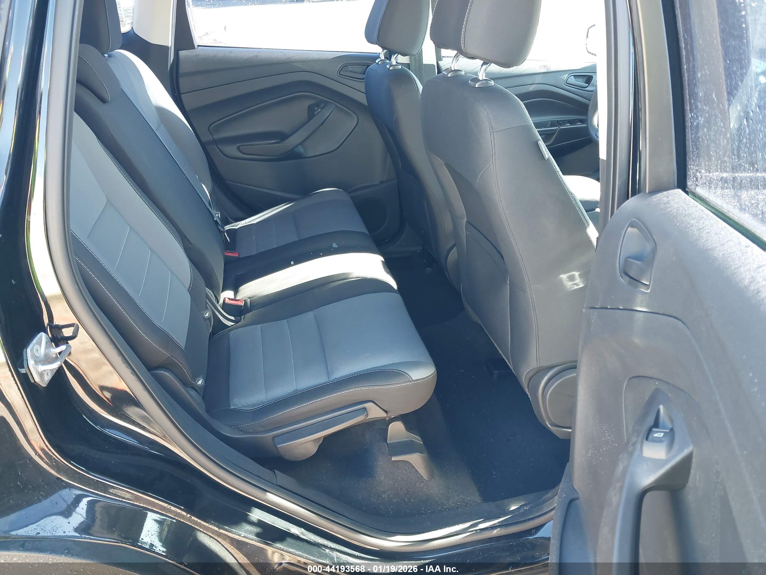 FORD ESCAPE image 8