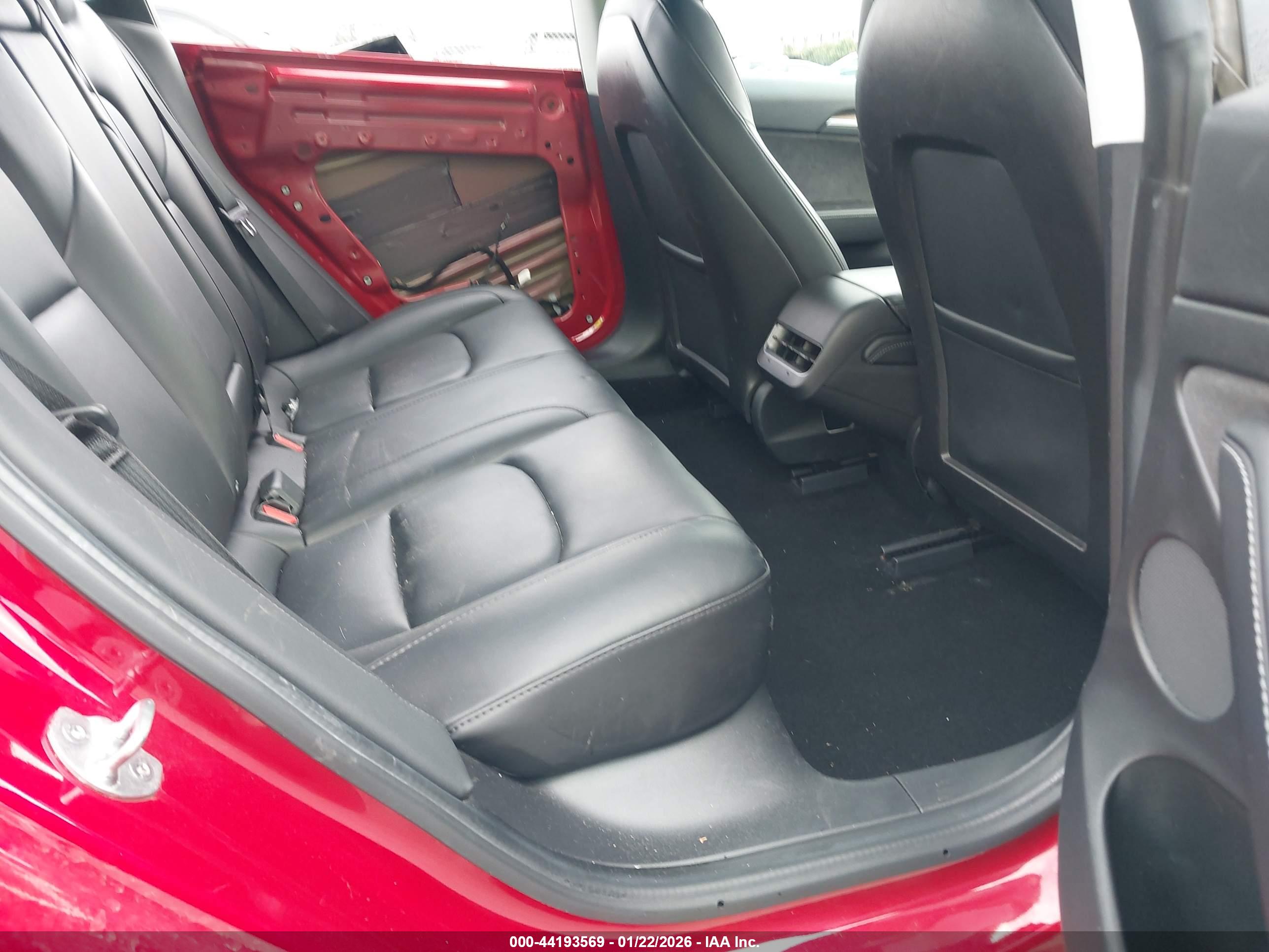 TESLA MODEL image 8