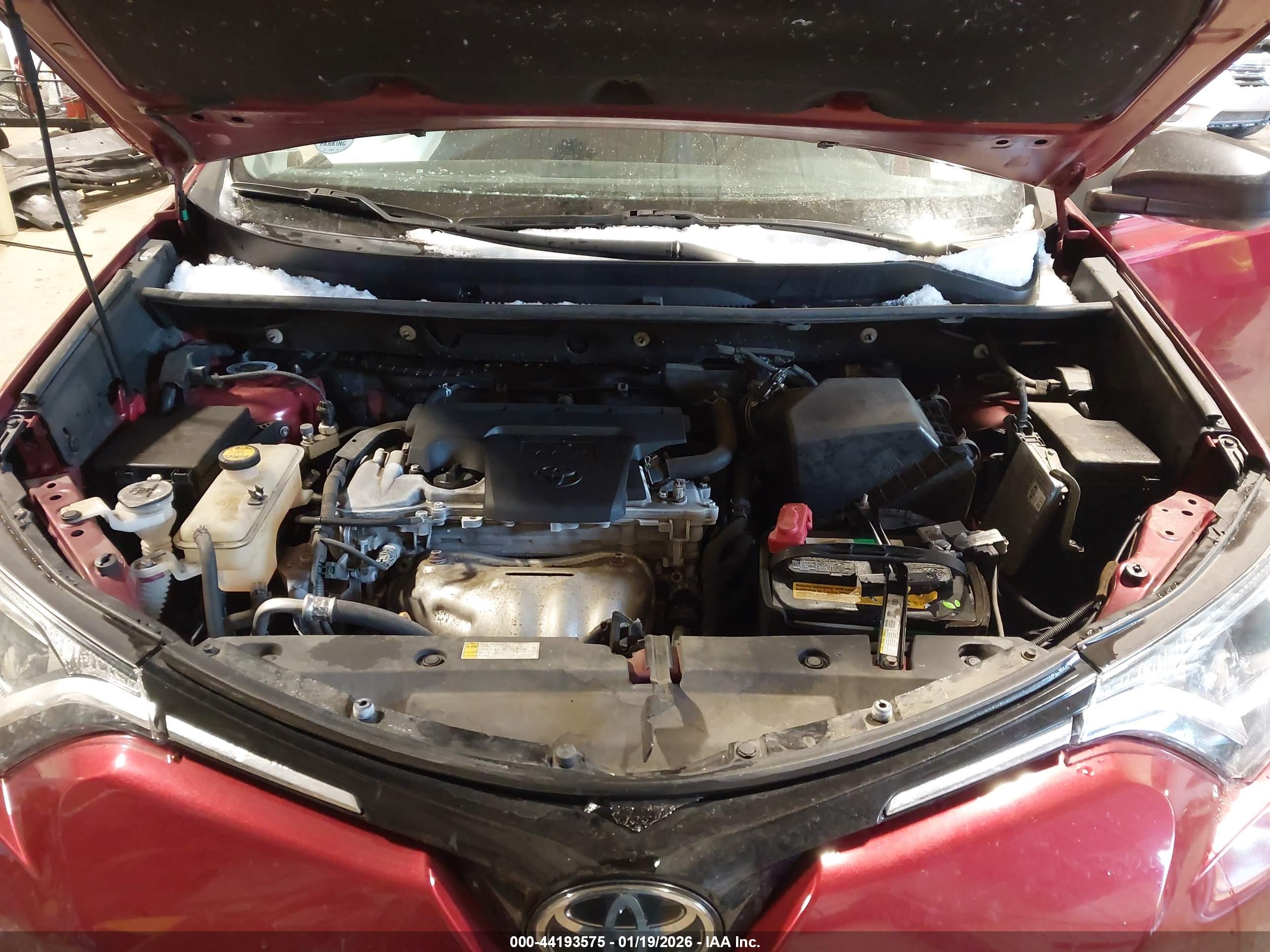 TOYOTA RAV4 image 10
