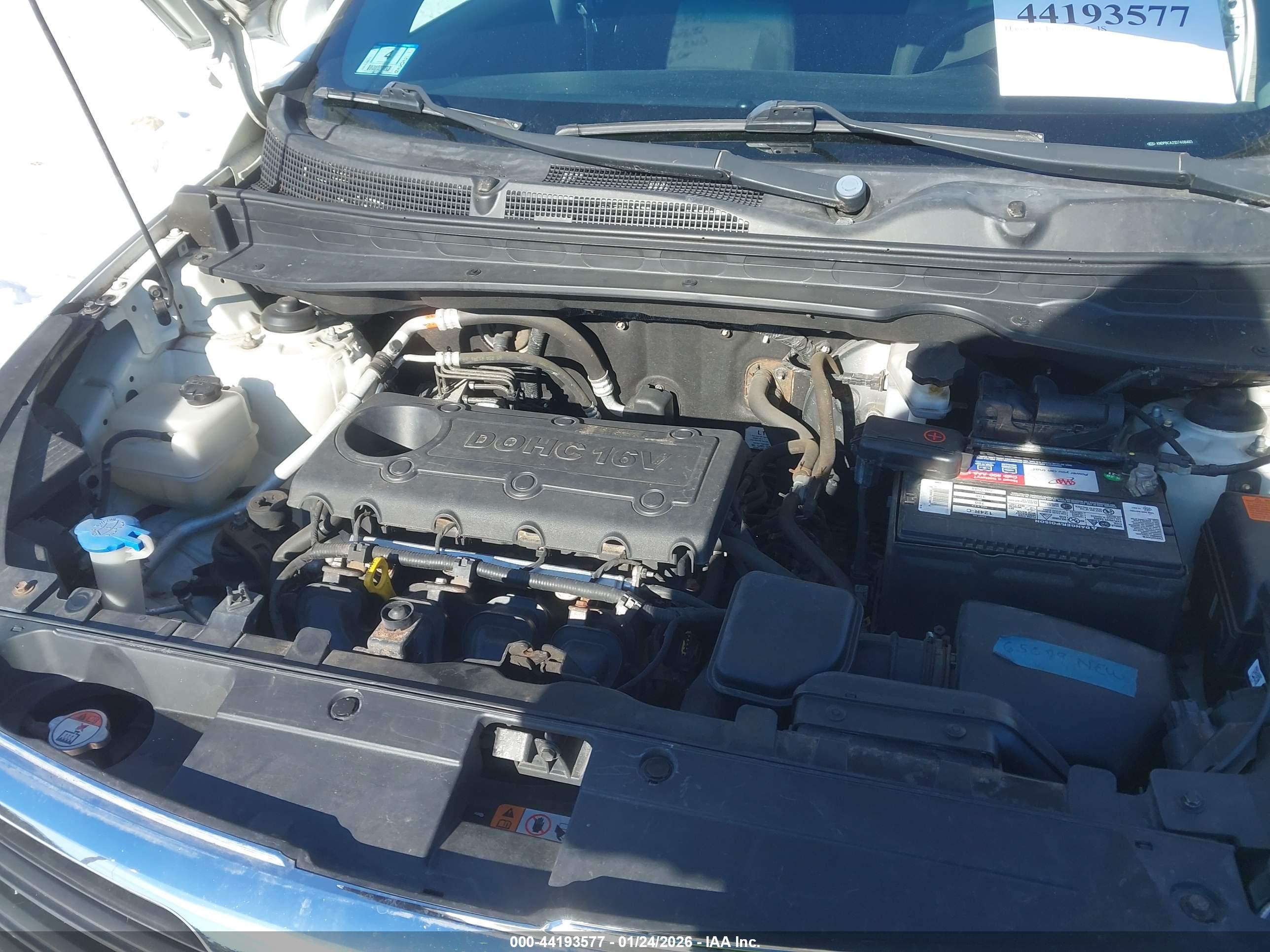KIA SPORTAGE image 10