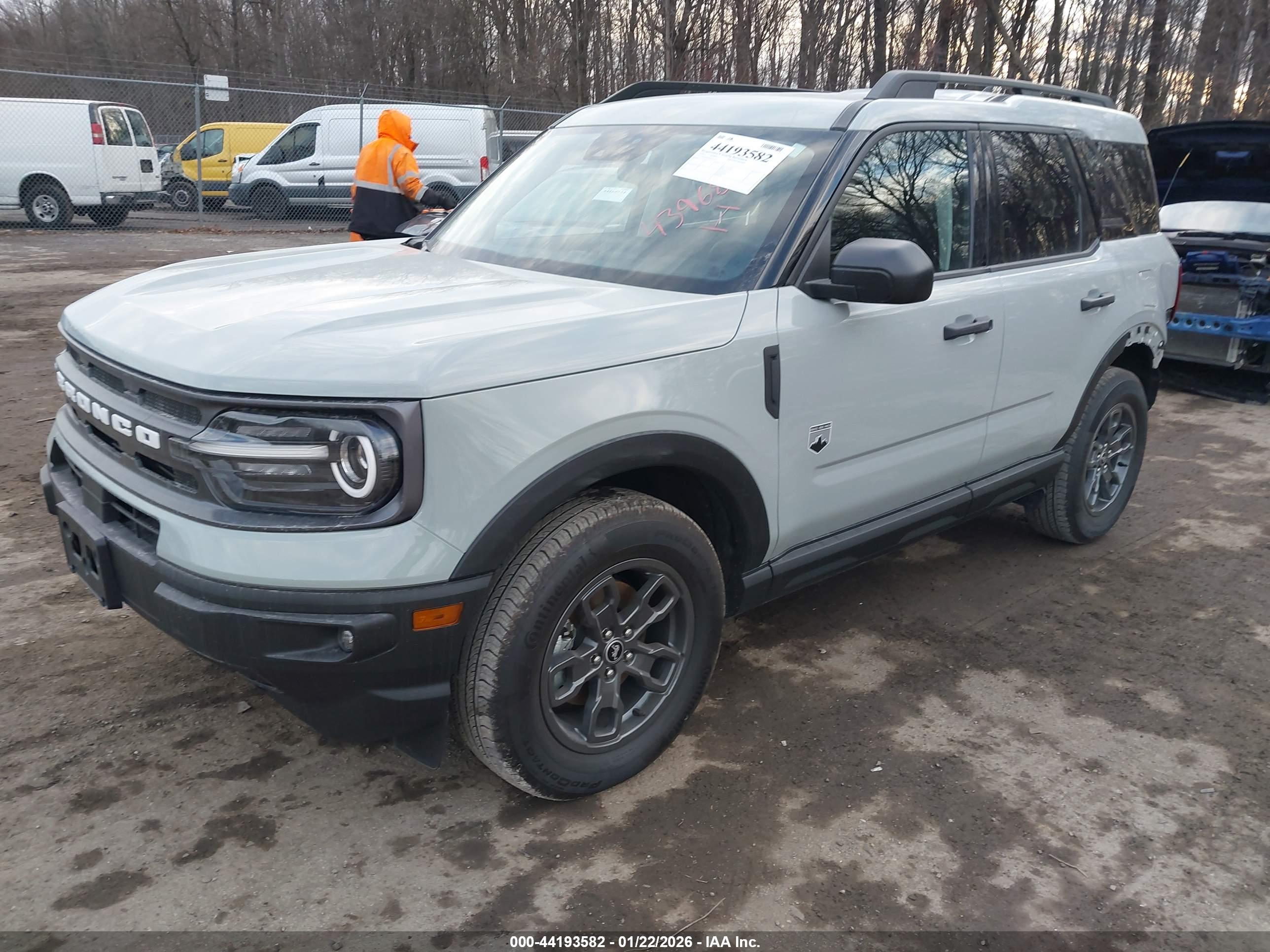 FORD BRONCO image 2
