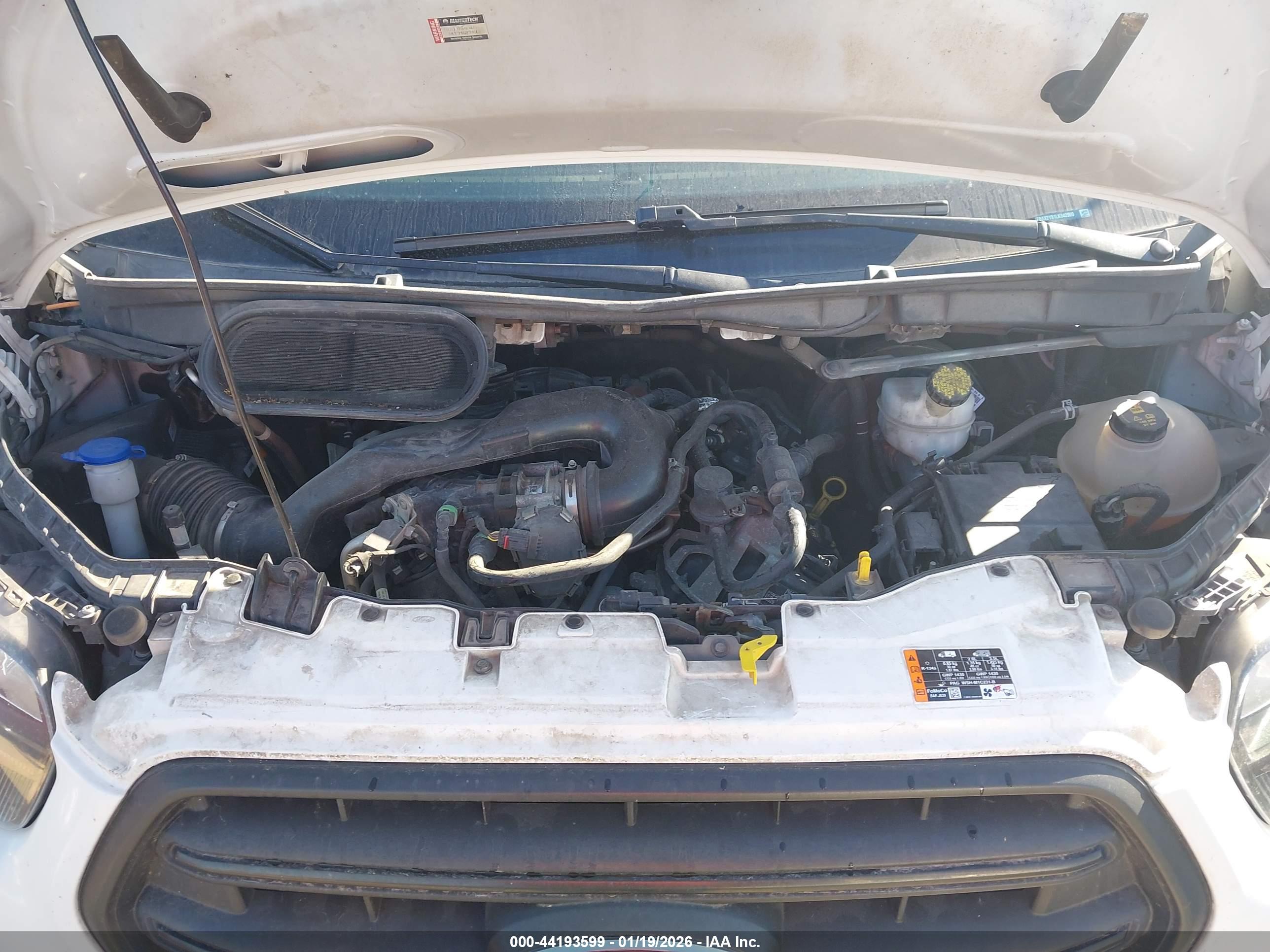 FORD TRANSIT image 10