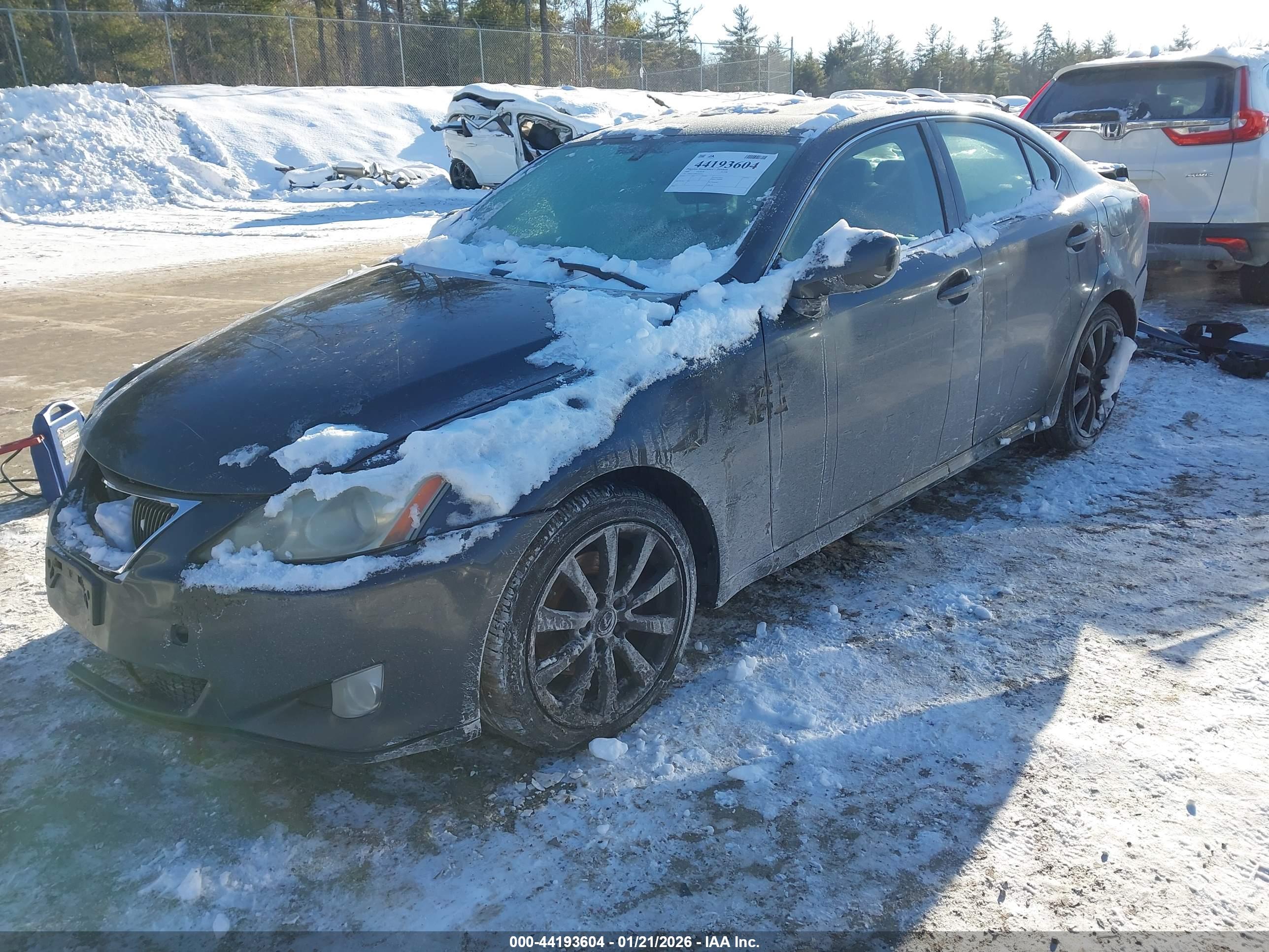LEXUS IS image 2