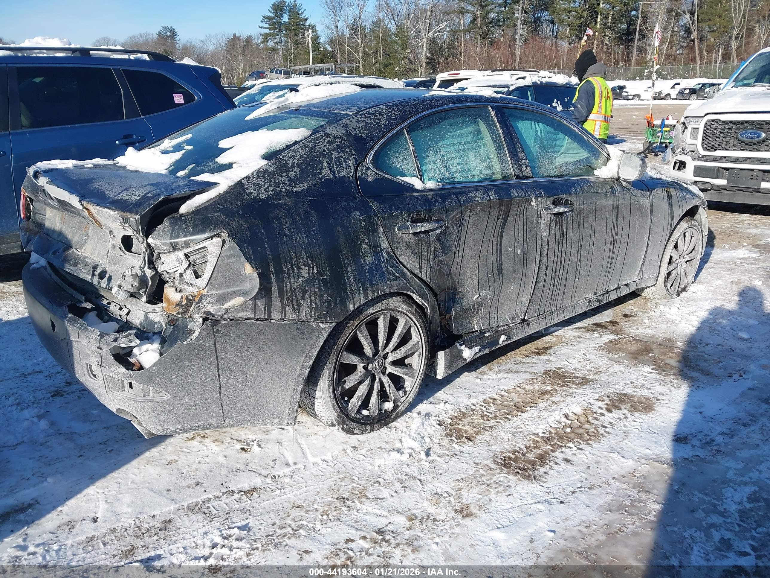 LEXUS IS image 4
