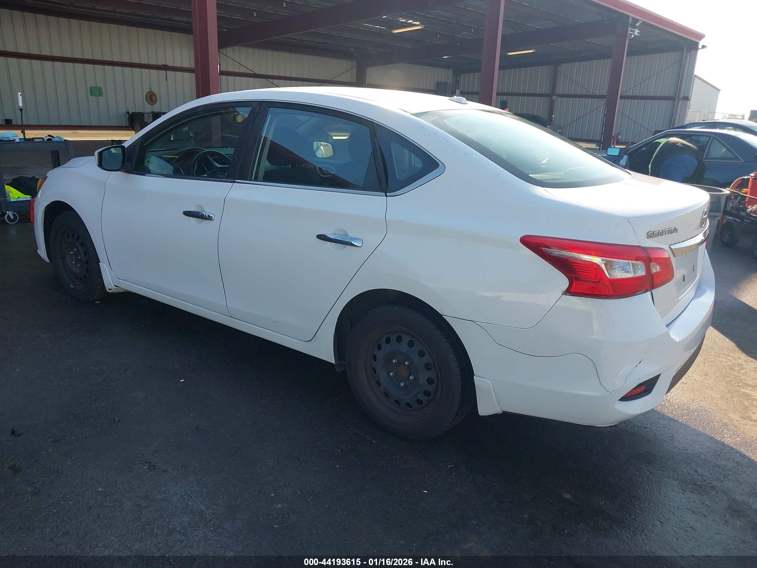 NISSAN SENTRA image 3