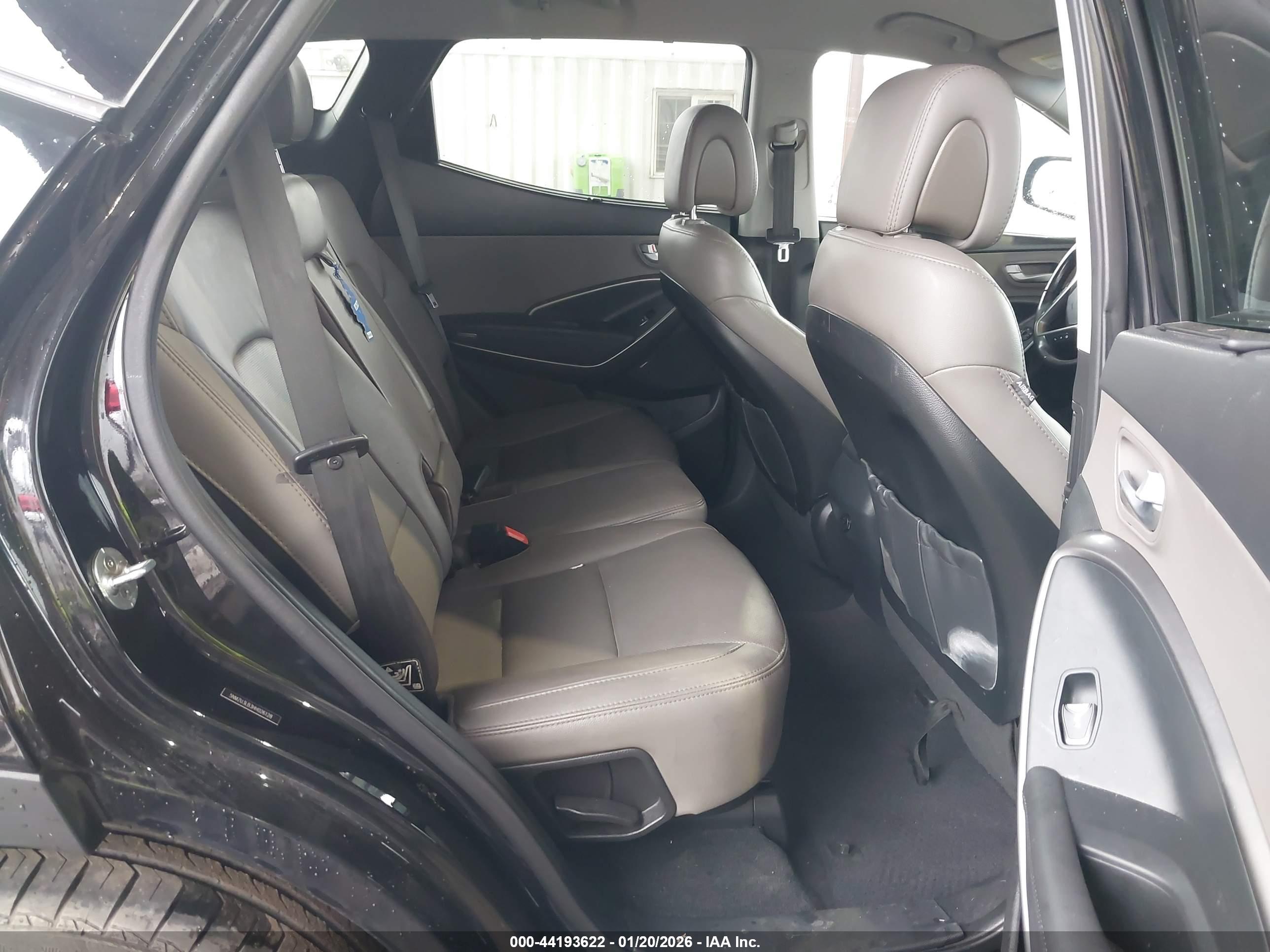 HYUNDAI SANTA image 8