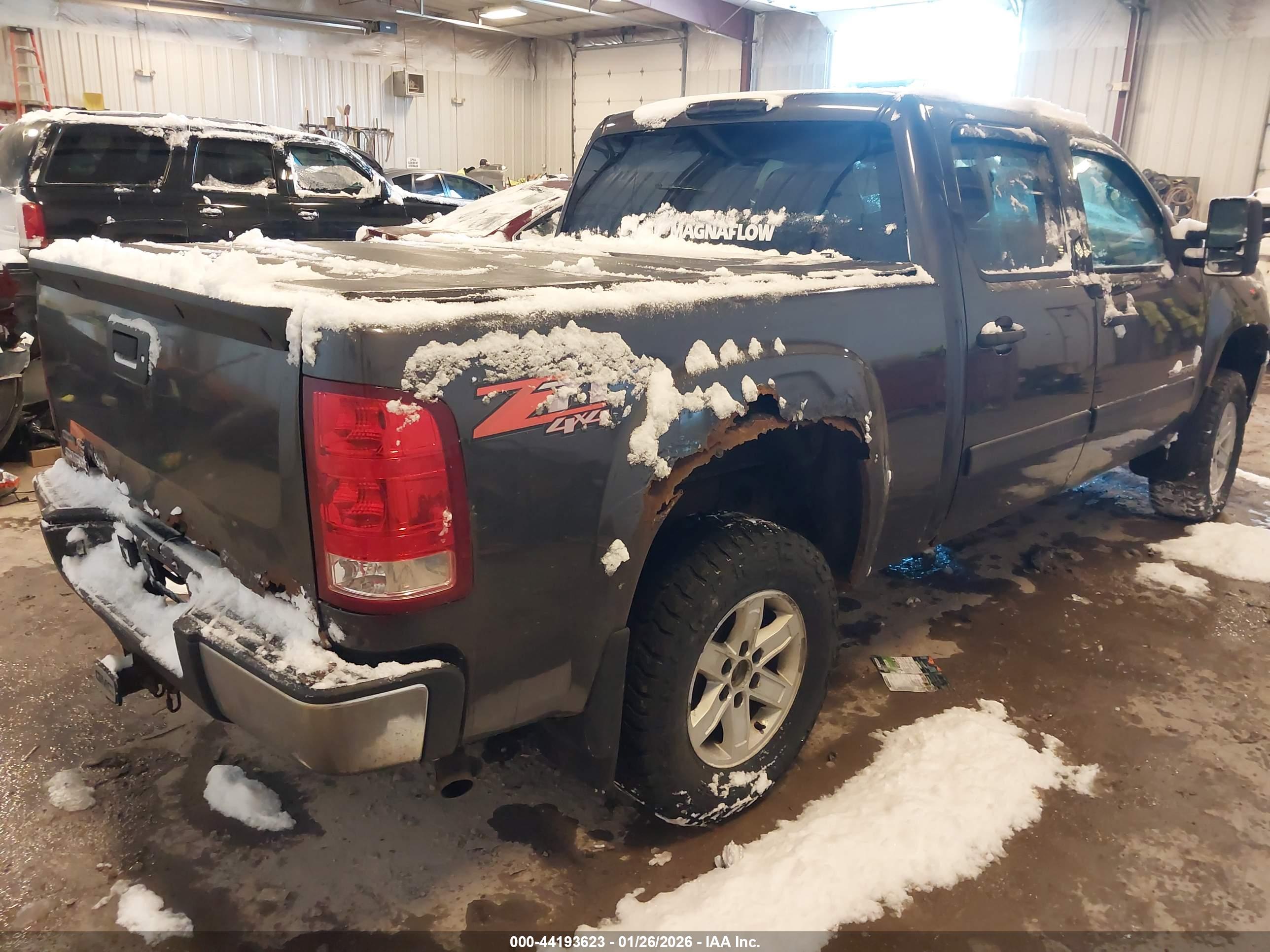 GMC SIERRA image 4