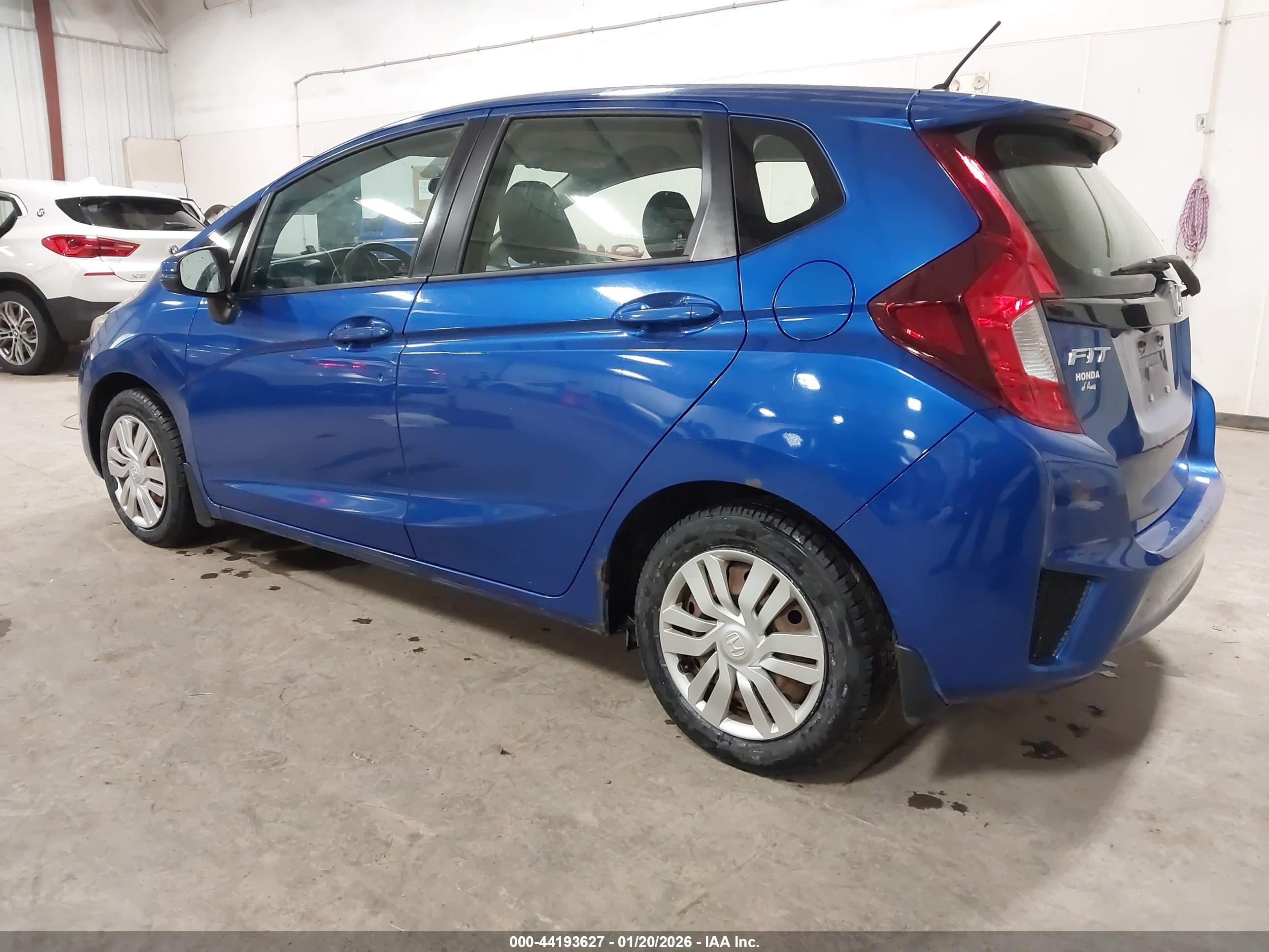 HONDA FIT image 3