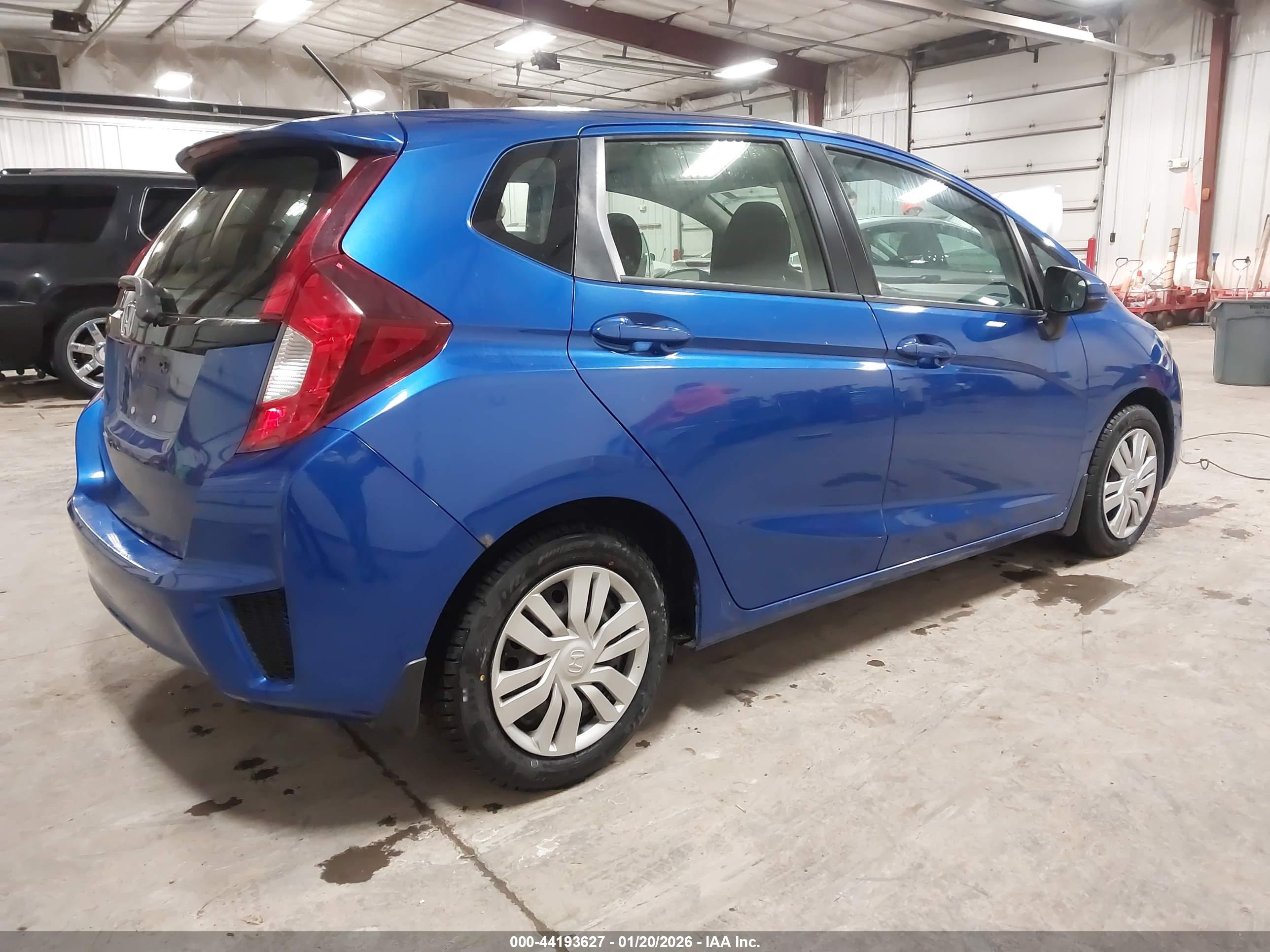 HONDA FIT image 4