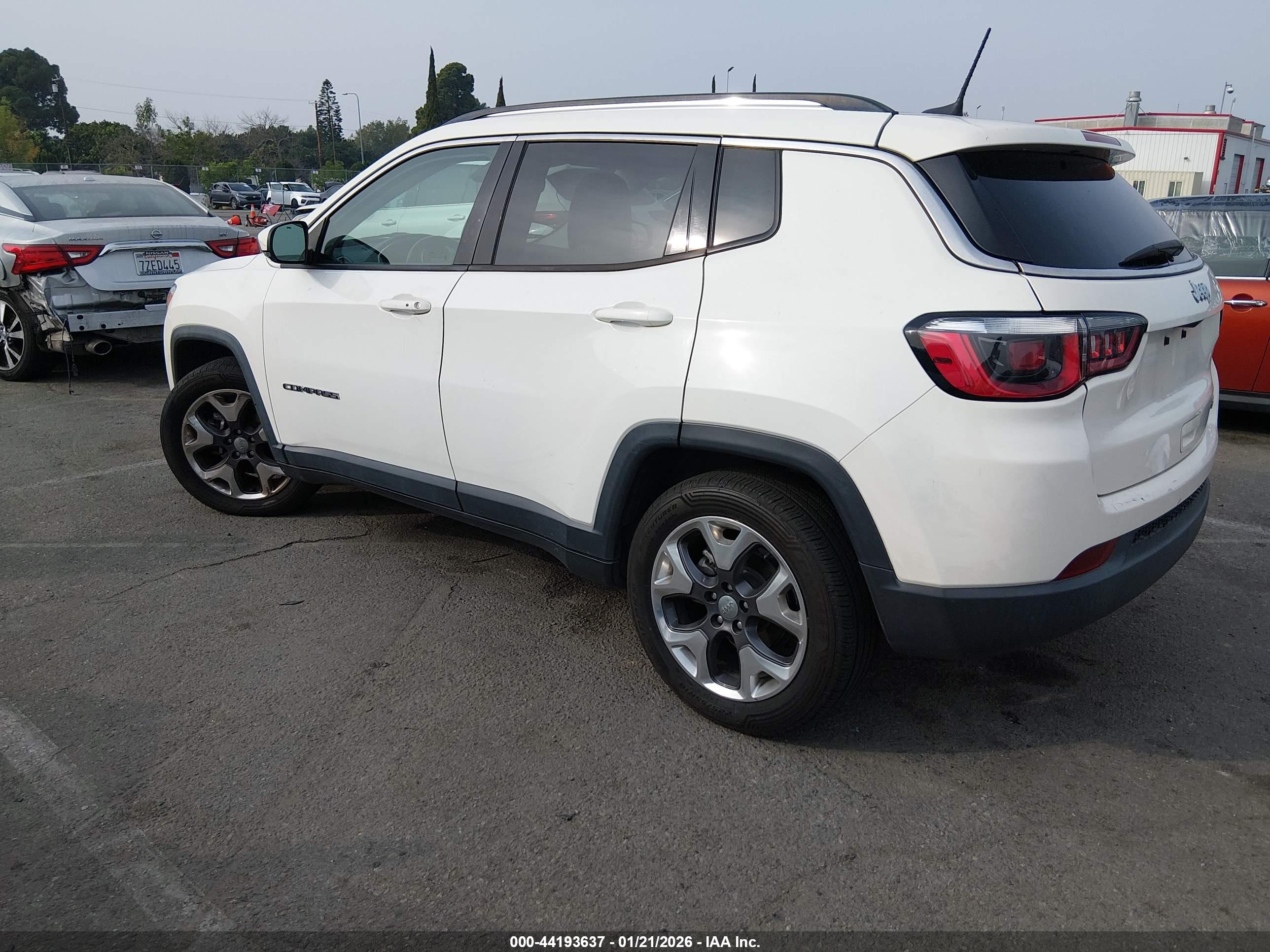 JEEP COMPASS image 3
