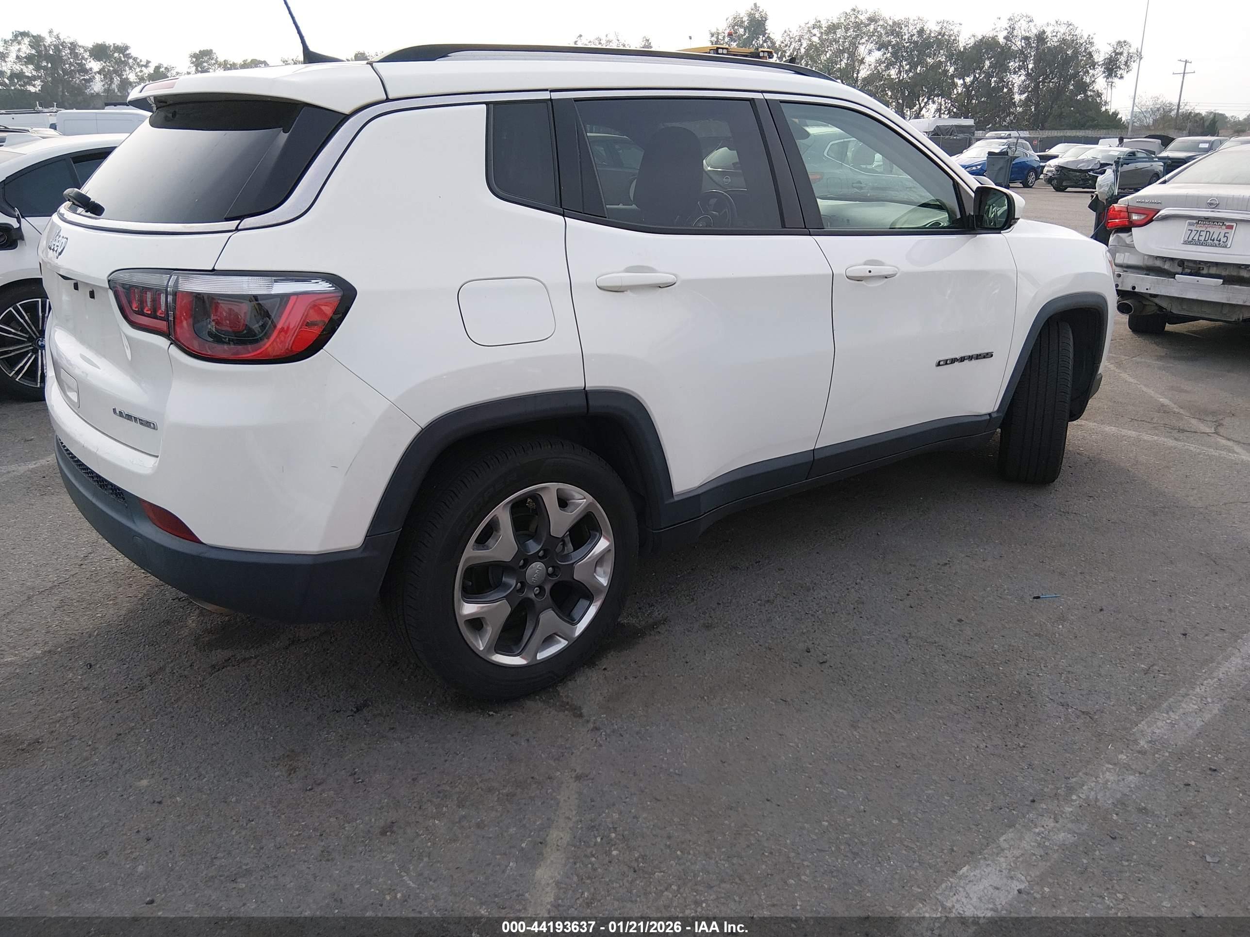 JEEP COMPASS image 4