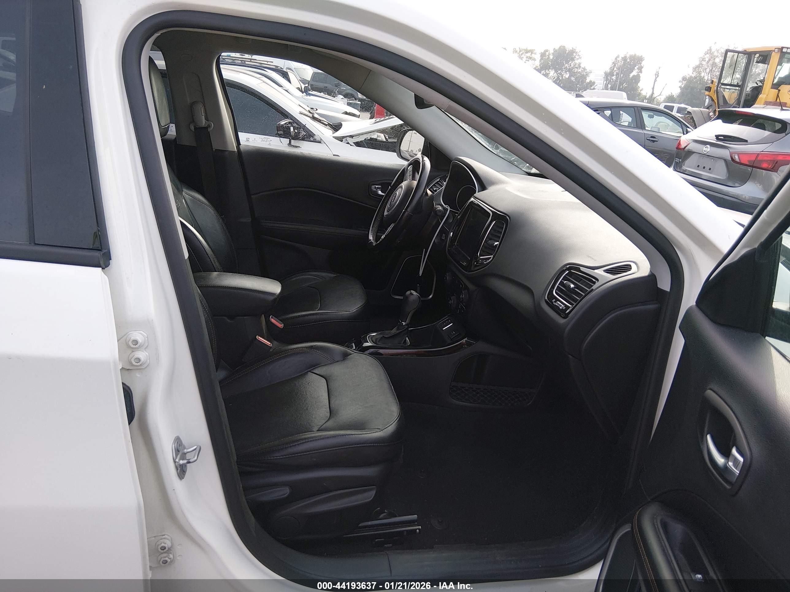 JEEP COMPASS image 5