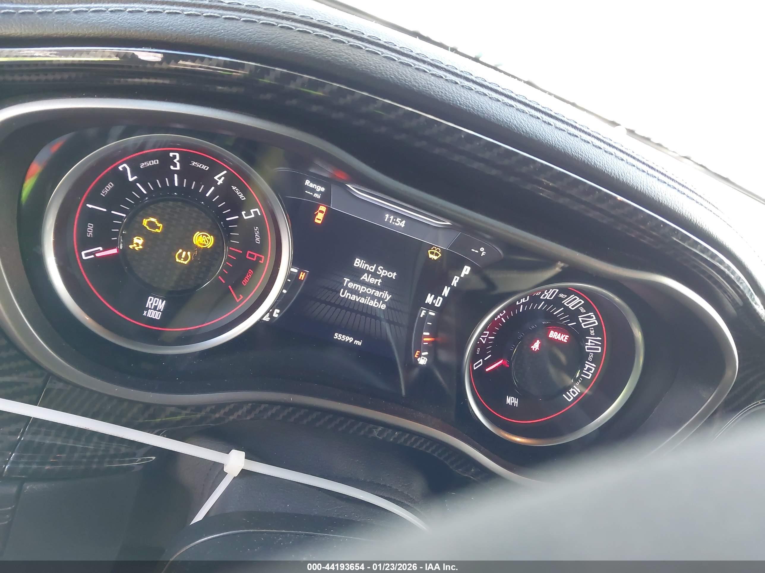 DODGE CHALLENGER image 7
