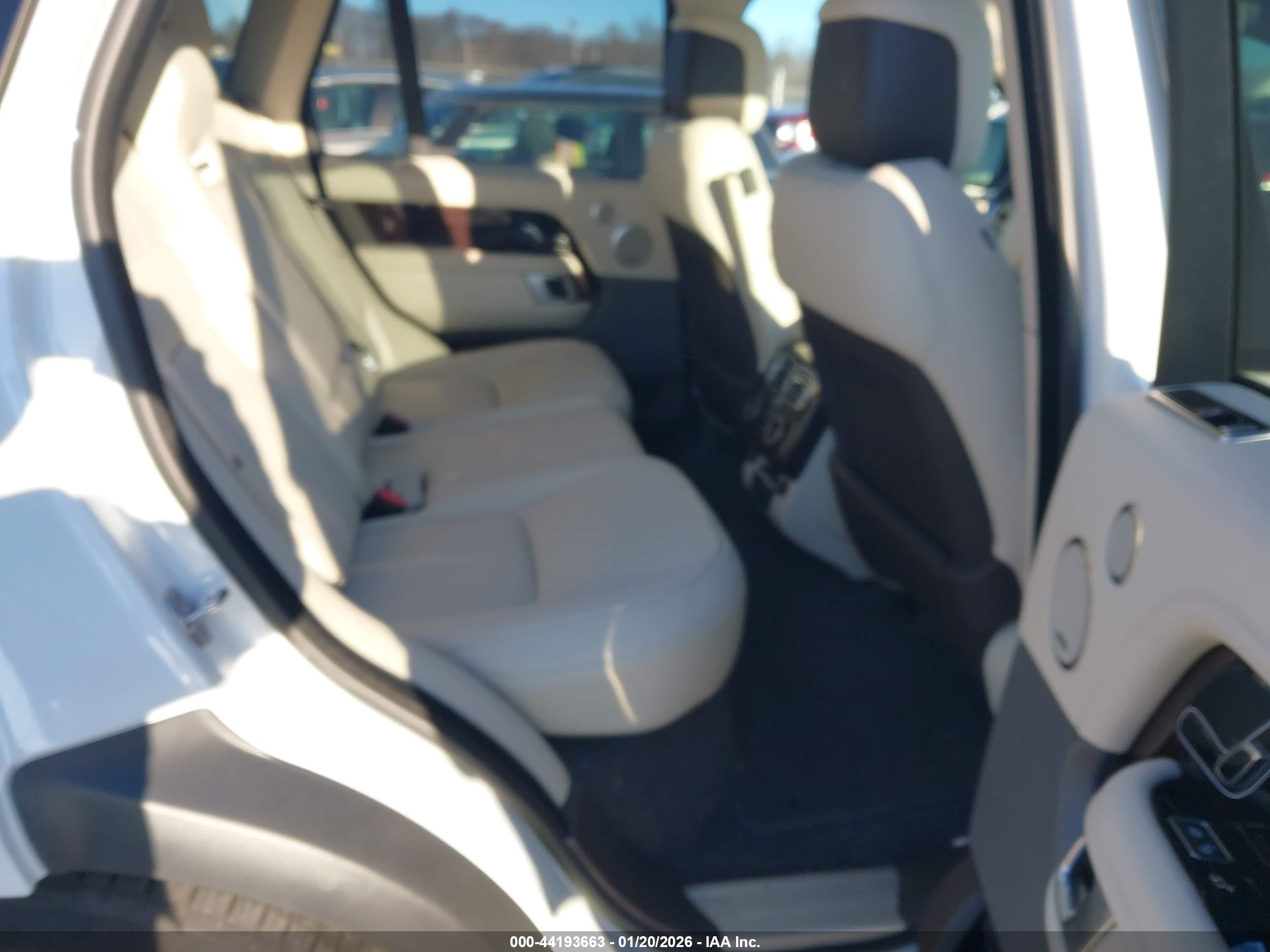 LAND ROVER image 8