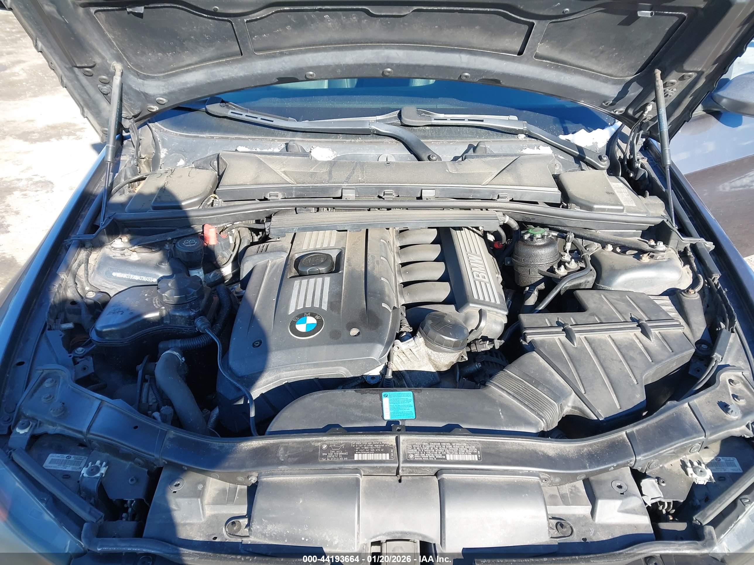 BMW 328XI image 10