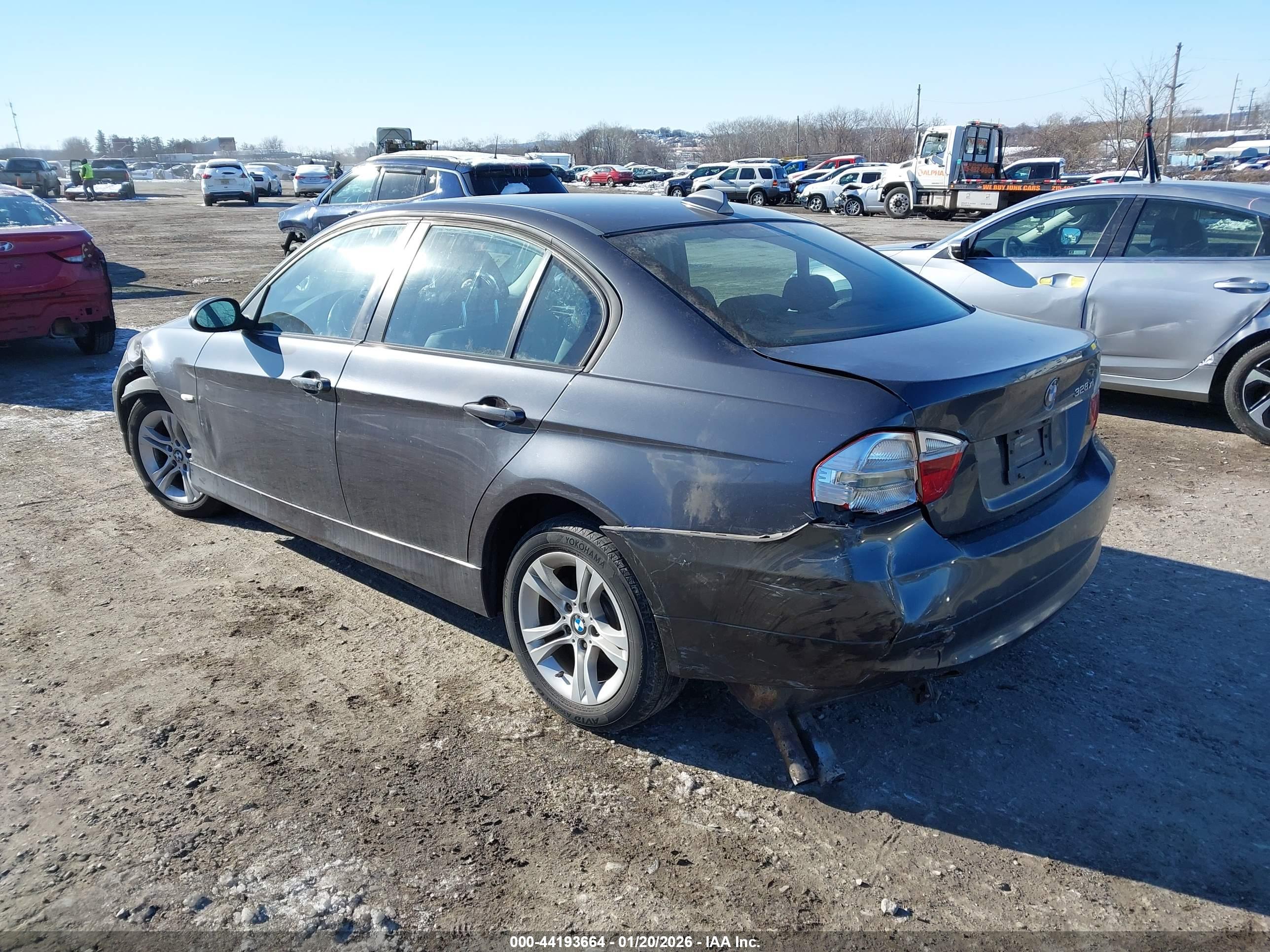 BMW 328XI image 3