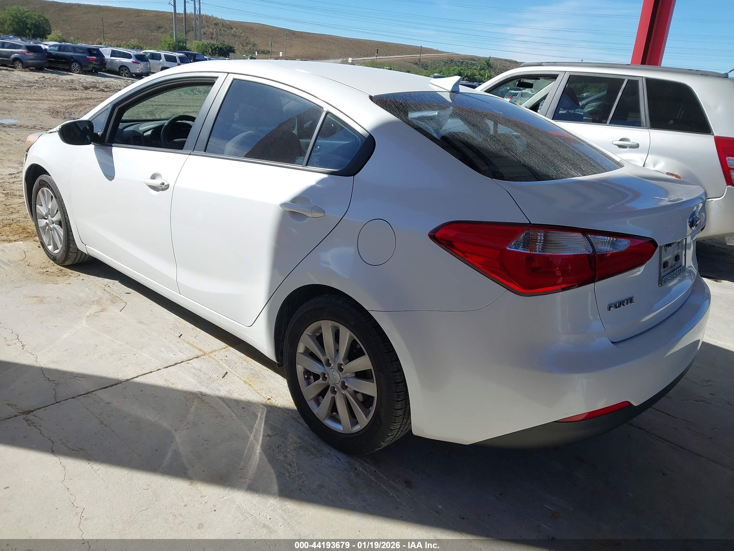 KIA FORTE image 3