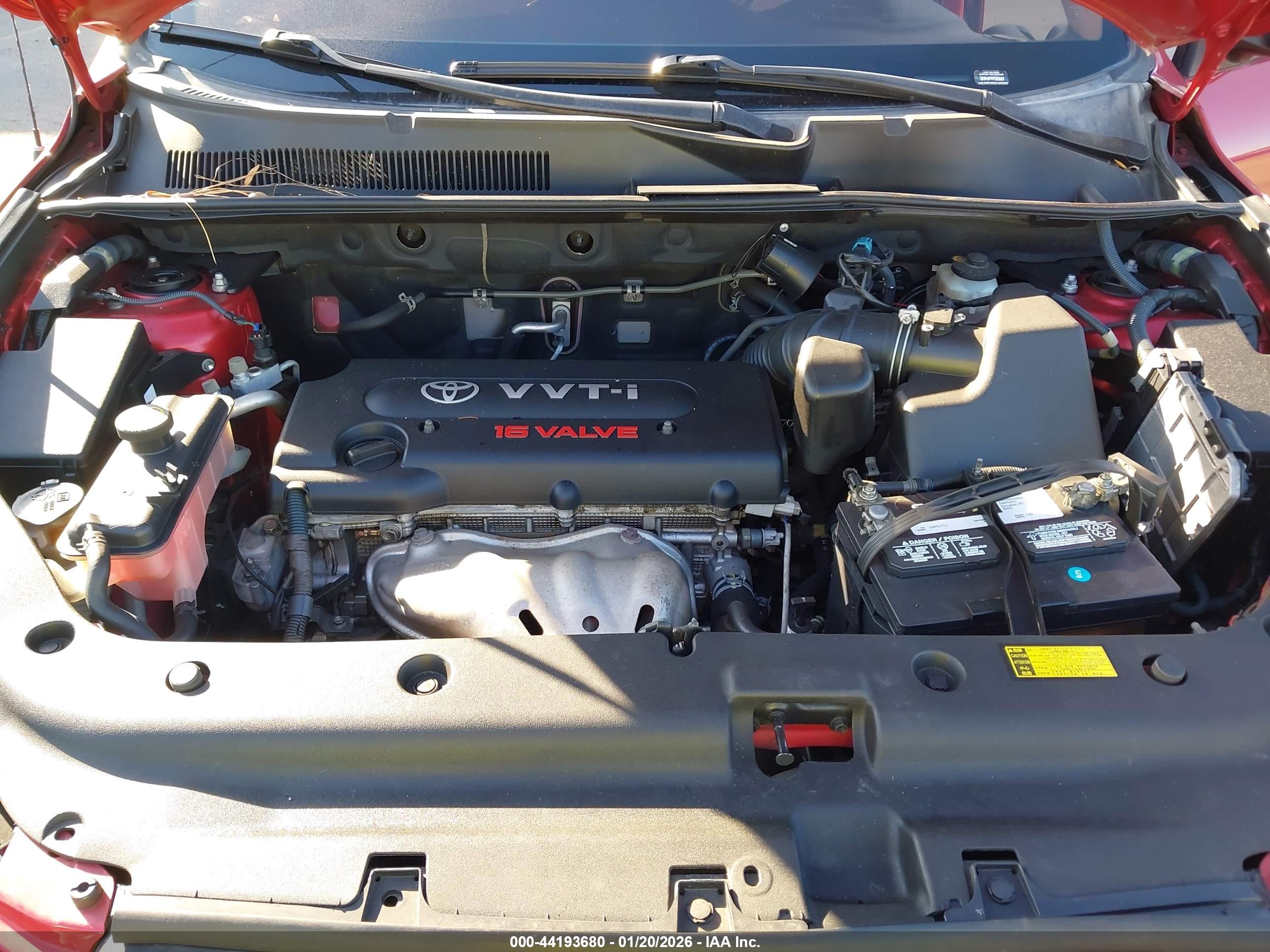 TOYOTA RAV4 image 10